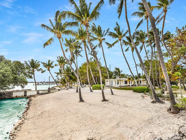 75131 Overseas Highway photo 6