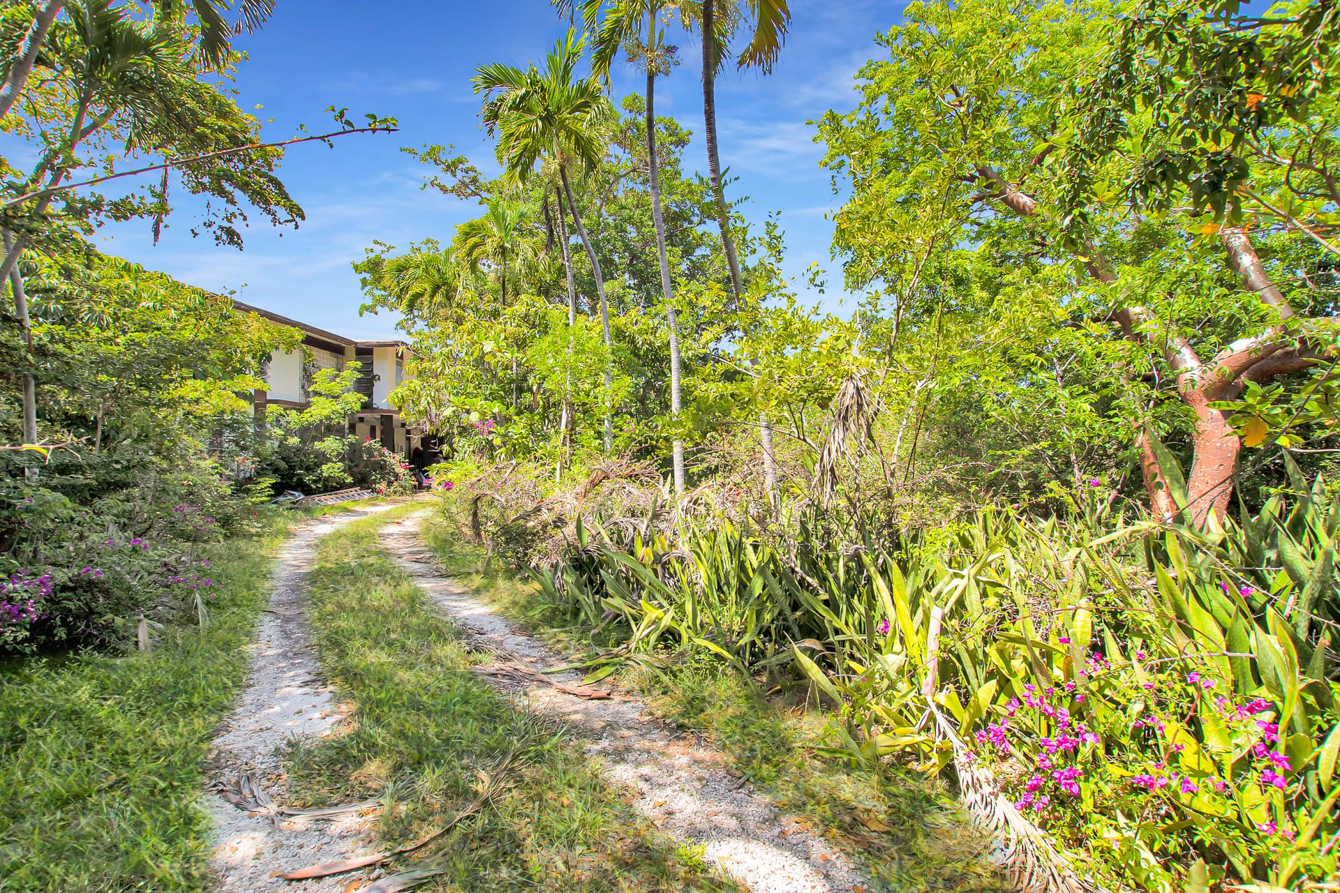 6500-6600 Overseas Highway photo 6