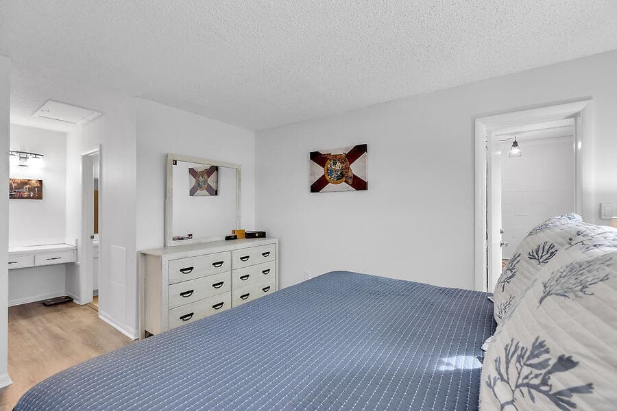 389 N Anglers Drive 206 photo 19