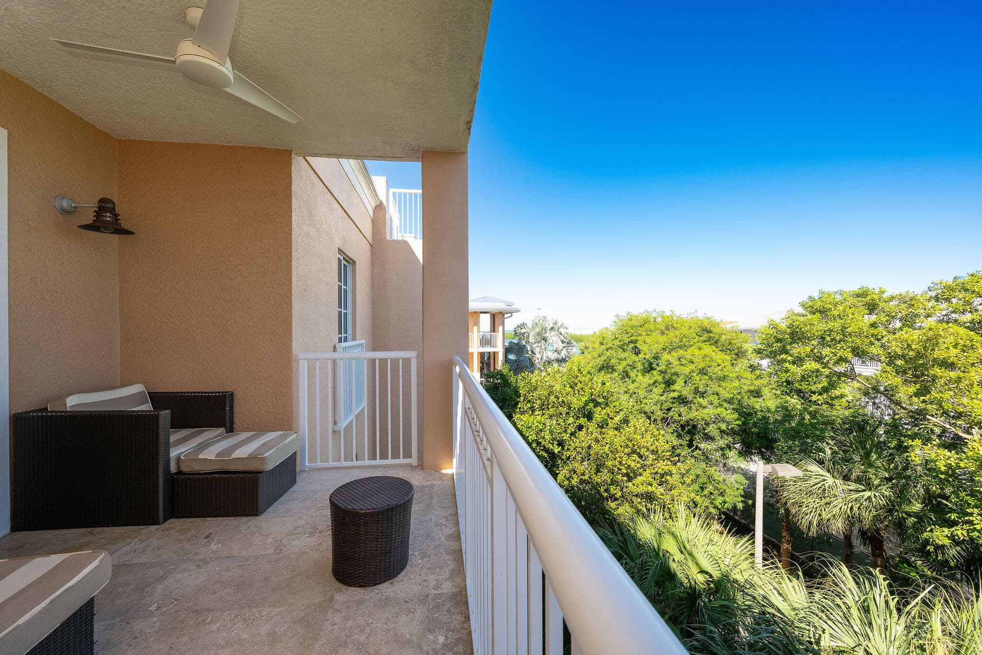3841 N Roosevelt Boulevard 632 photo 17