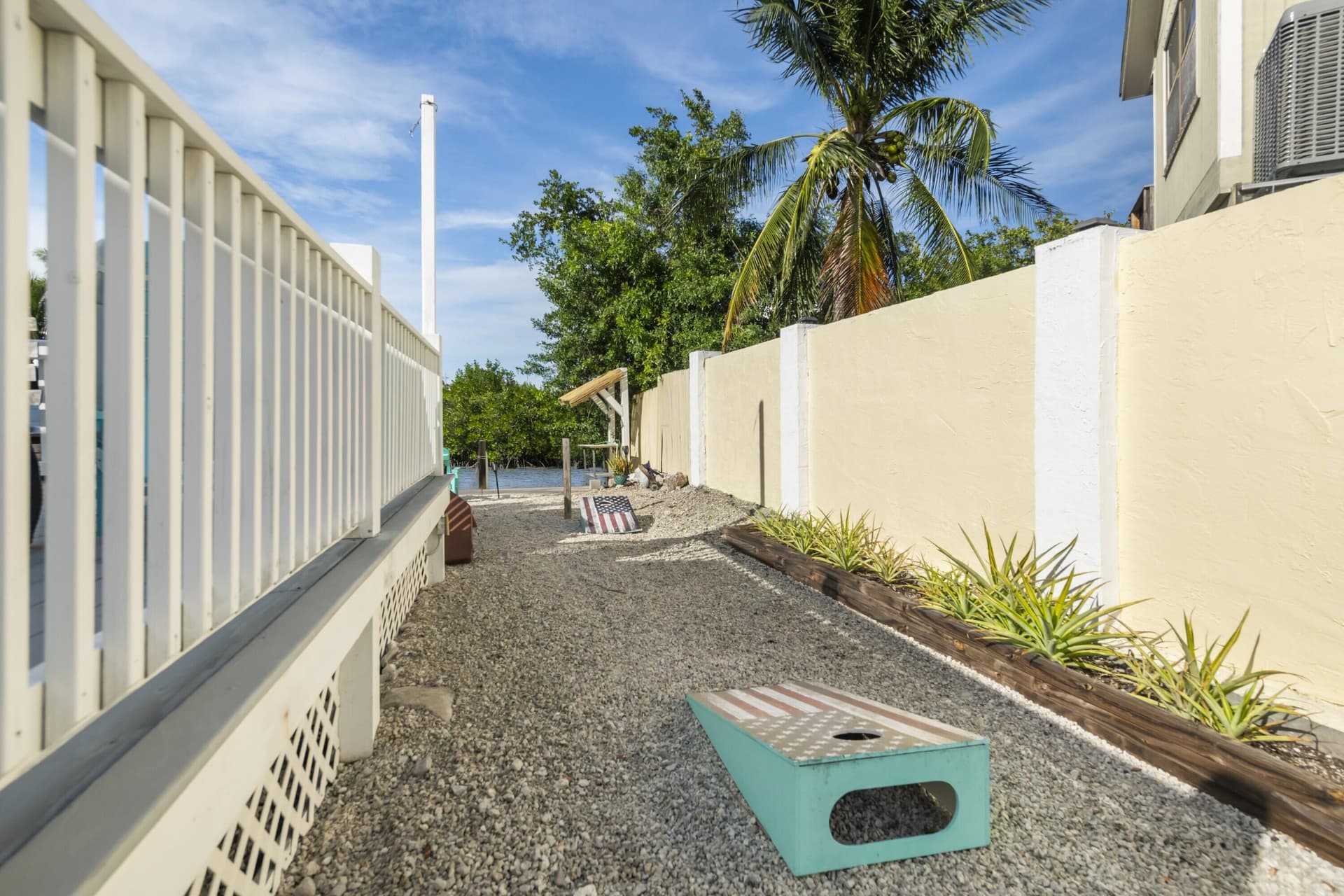 8188 Aviation Boulevard photo 18