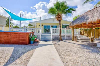 8188 Aviation Boulevard photo 2