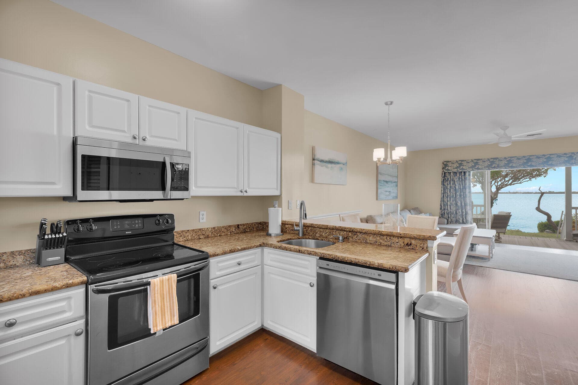 5018 Sunset Village Drive D-050 photo 7