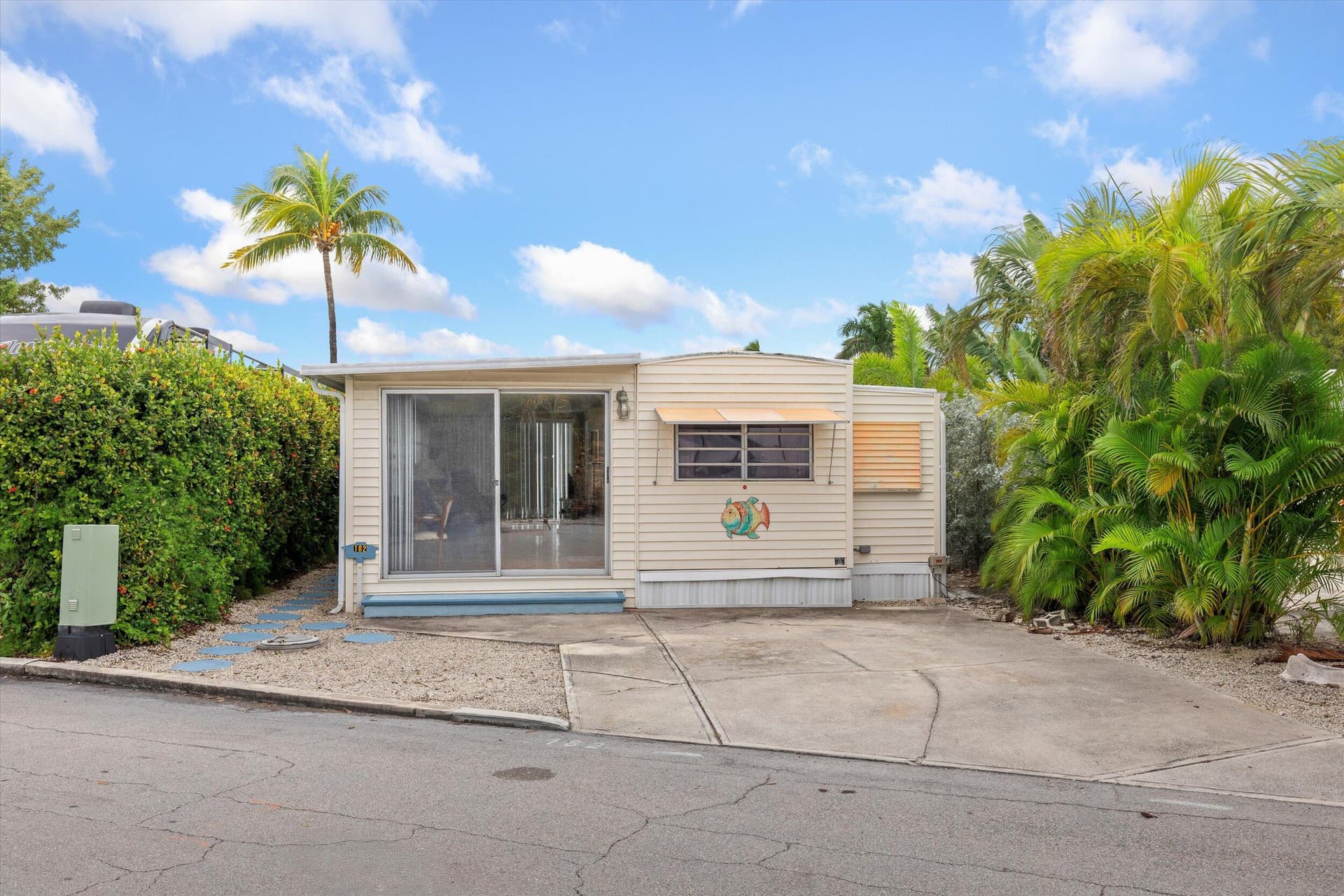 701 Spanish Main Drive 182 photo 2