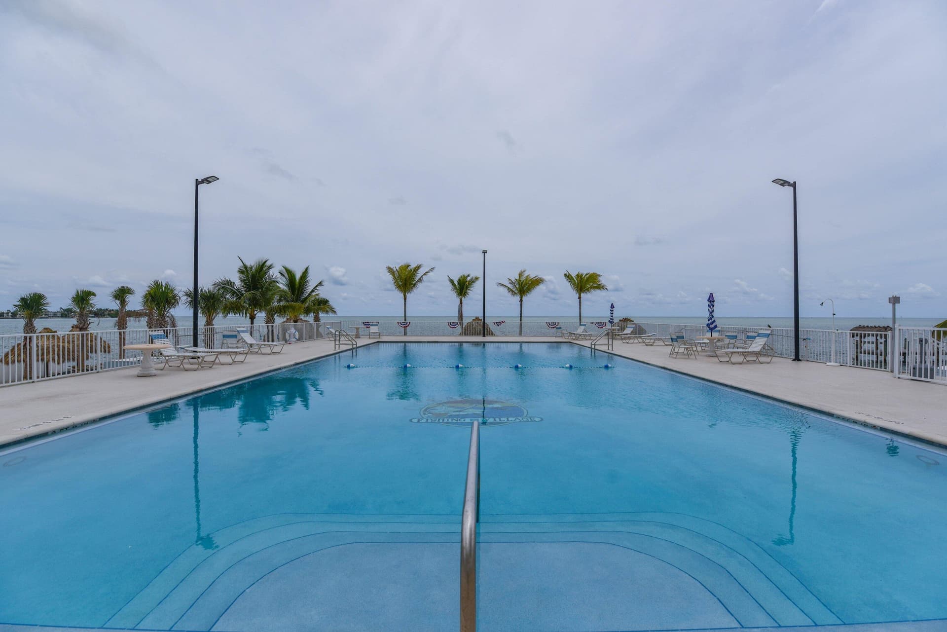 10877 Overseas Highway 44 photo 2