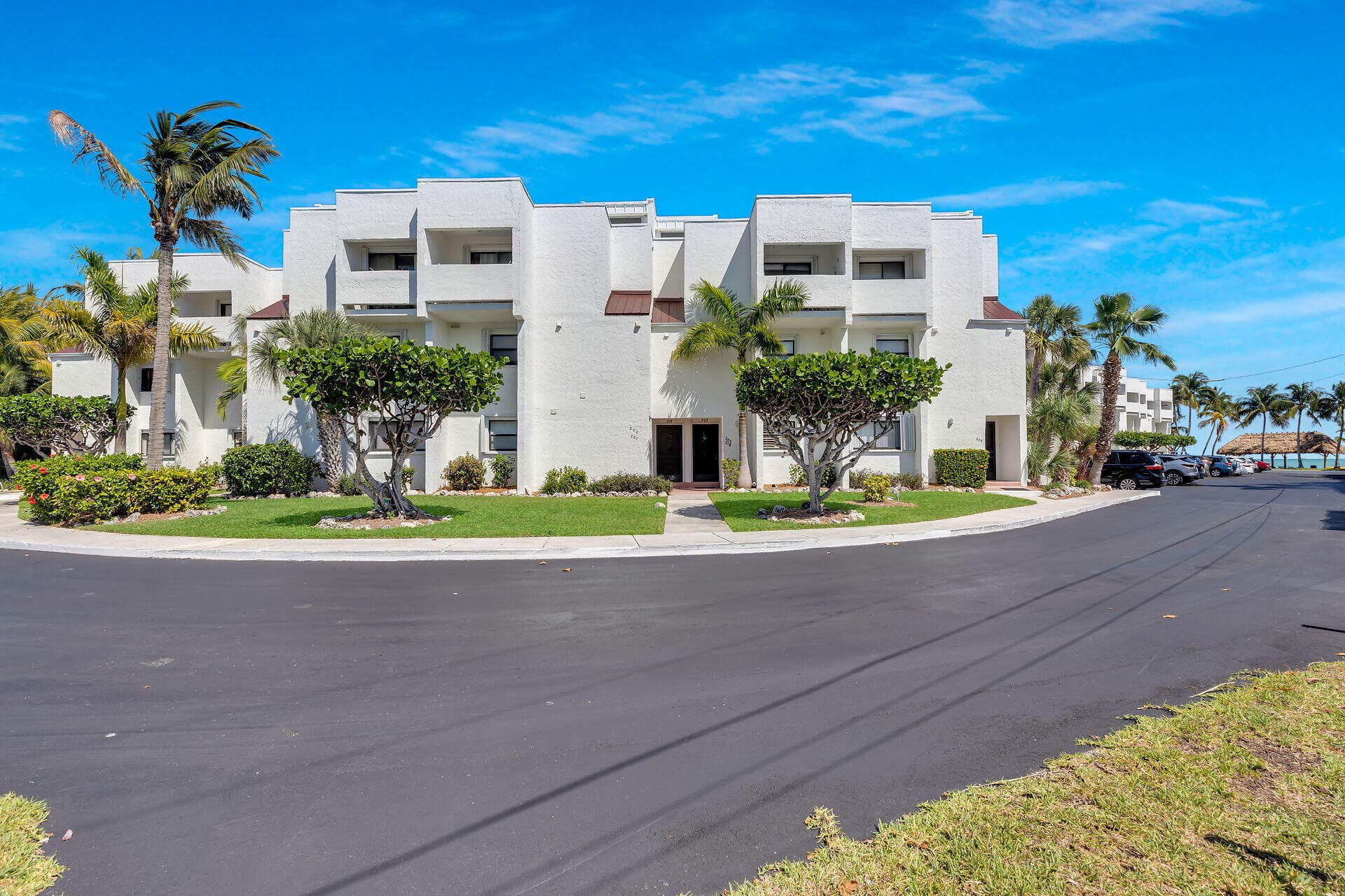 601 W Ocean Drive 203A photo 7