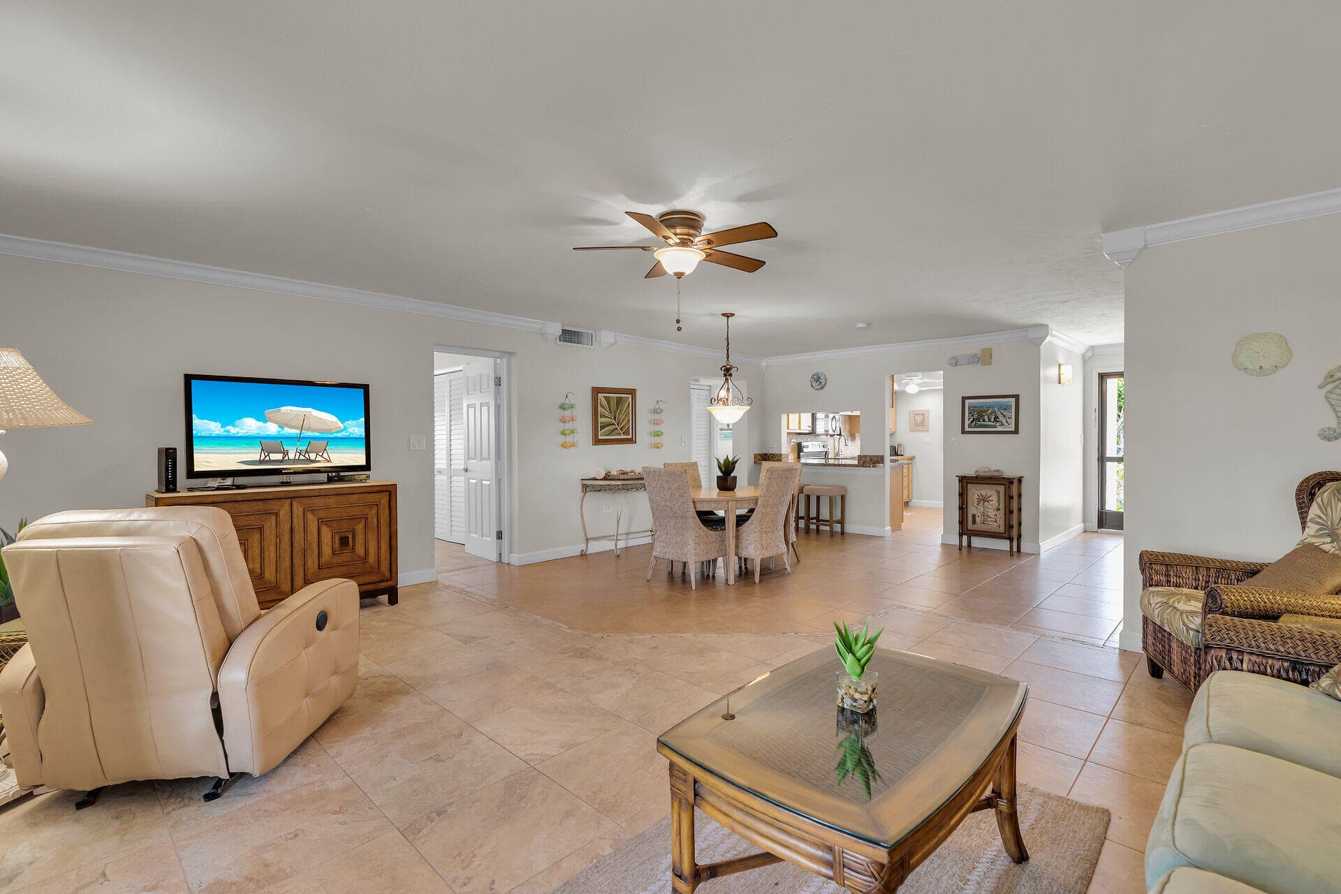 601 W Ocean Drive 203A photo 11