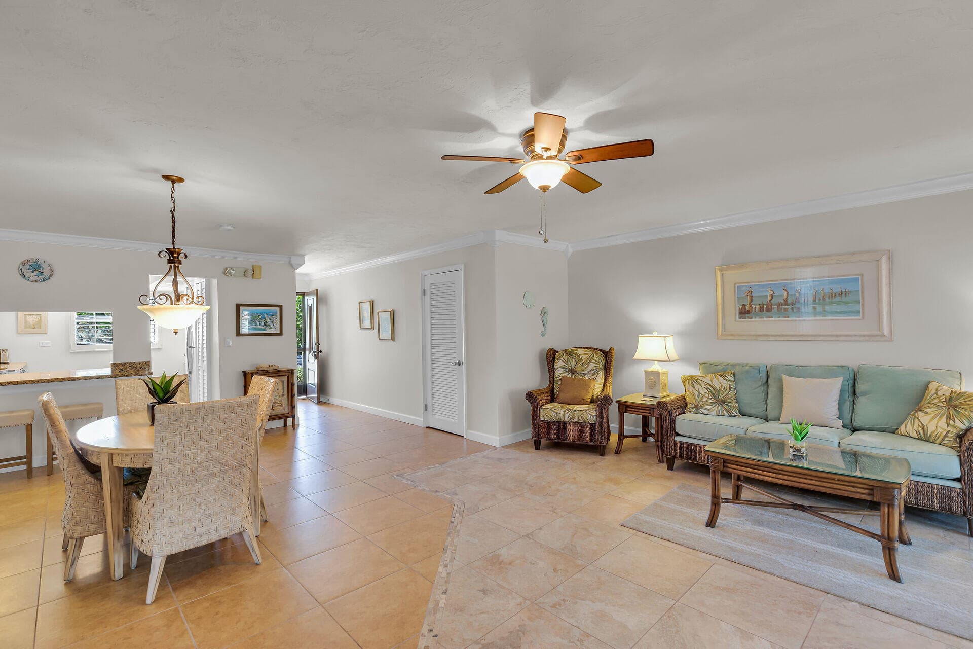 601 W Ocean Drive 203A photo 13
