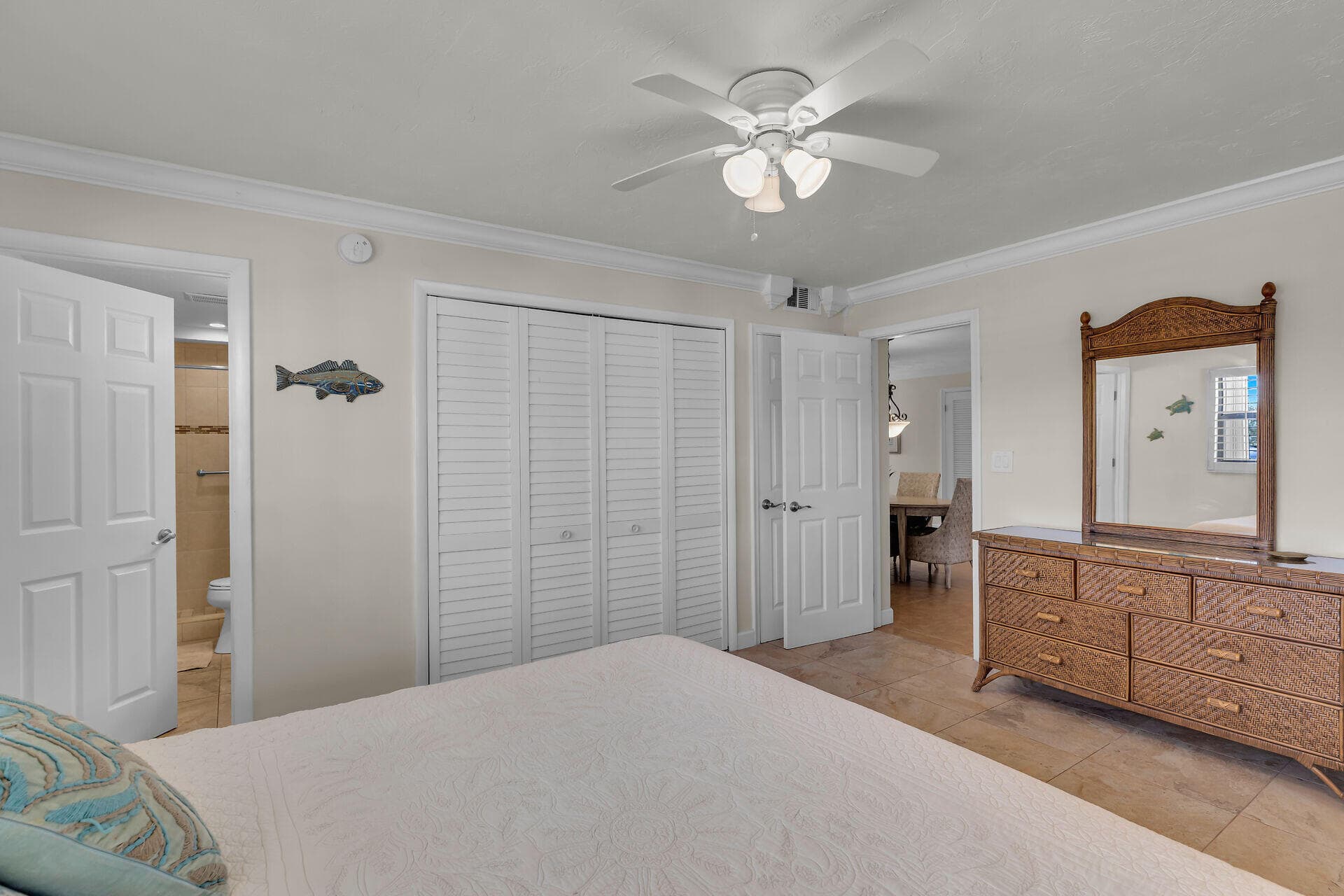 601 W Ocean Drive 203A photo 20