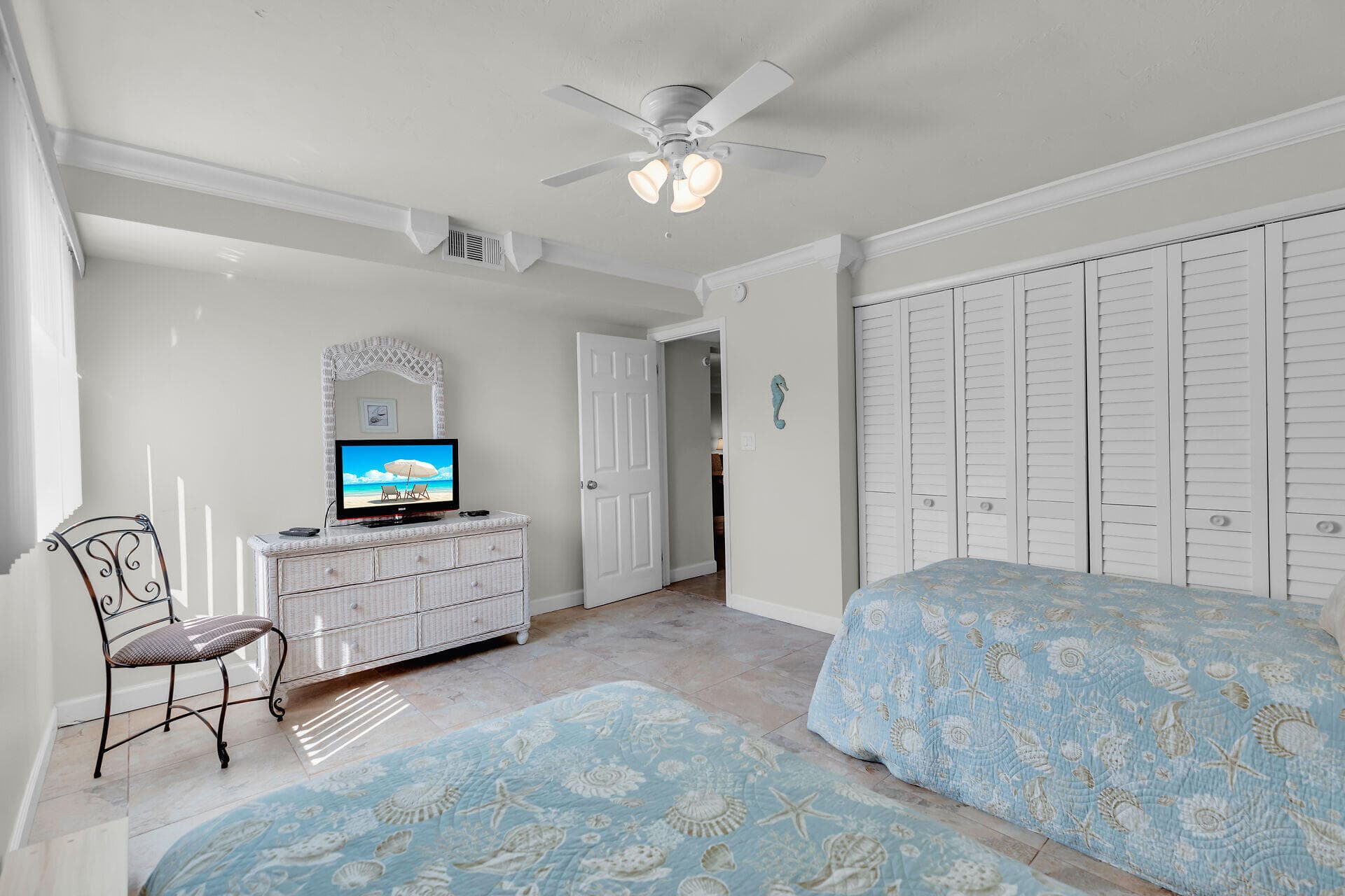 601 W Ocean Drive 203A photo 24