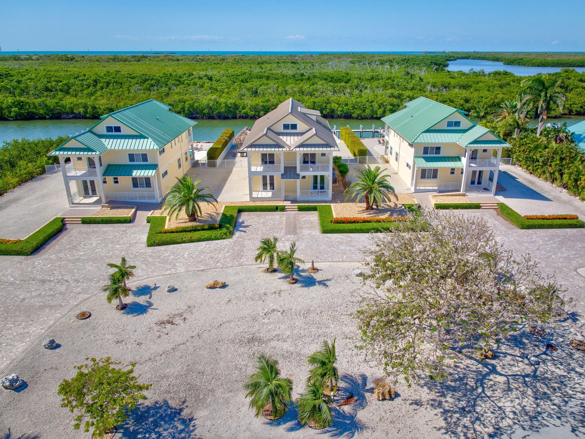 2394 Coco Plum Drive photo 2