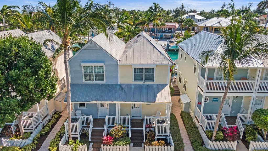 7031 Harbor Village Drive photo 5