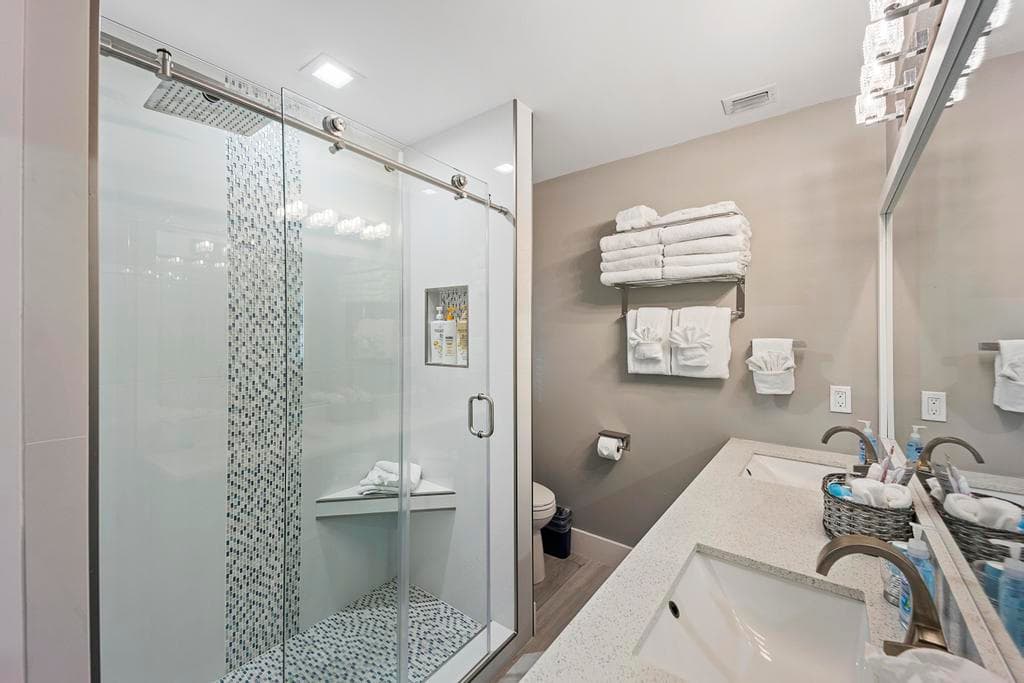 7031 Harbor Village Drive photo 22