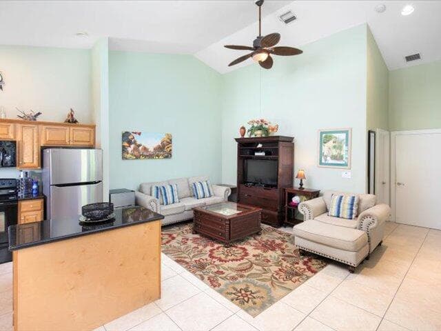 1445 S Roosevelt Boulevard 412 photo 8