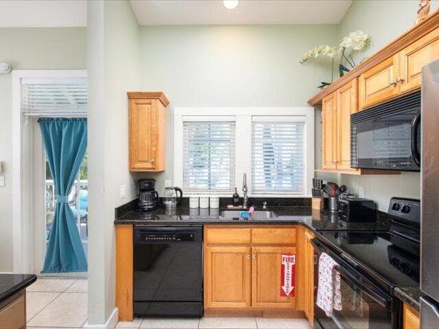 1445 S Roosevelt Boulevard 412 photo 13