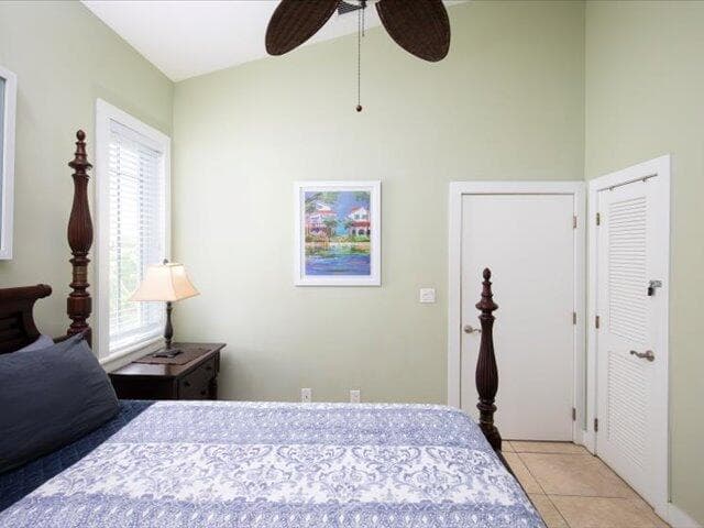 1445 S Roosevelt Boulevard 412 photo 16