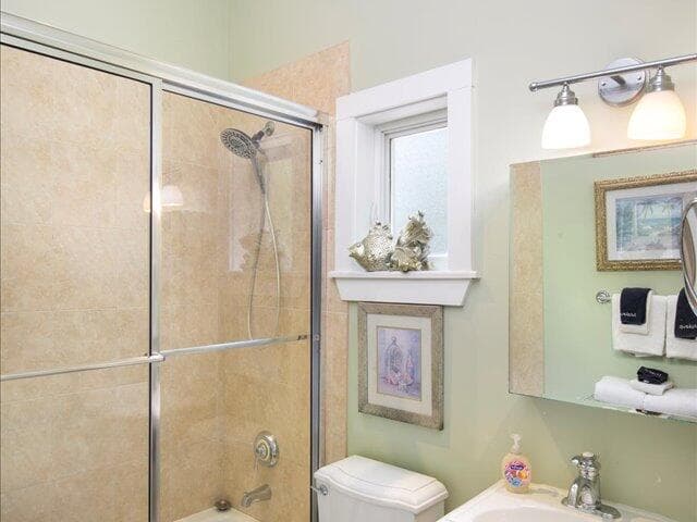 1445 S Roosevelt Boulevard 412 photo 17
