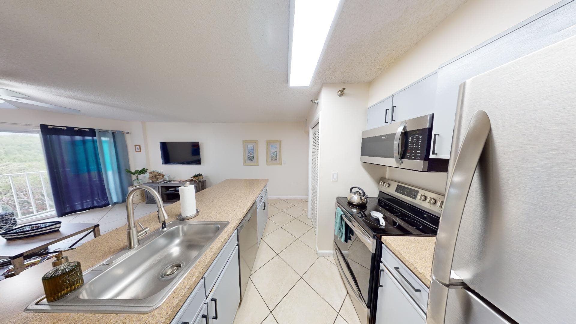 500 Burton Drive 1202 photo 14