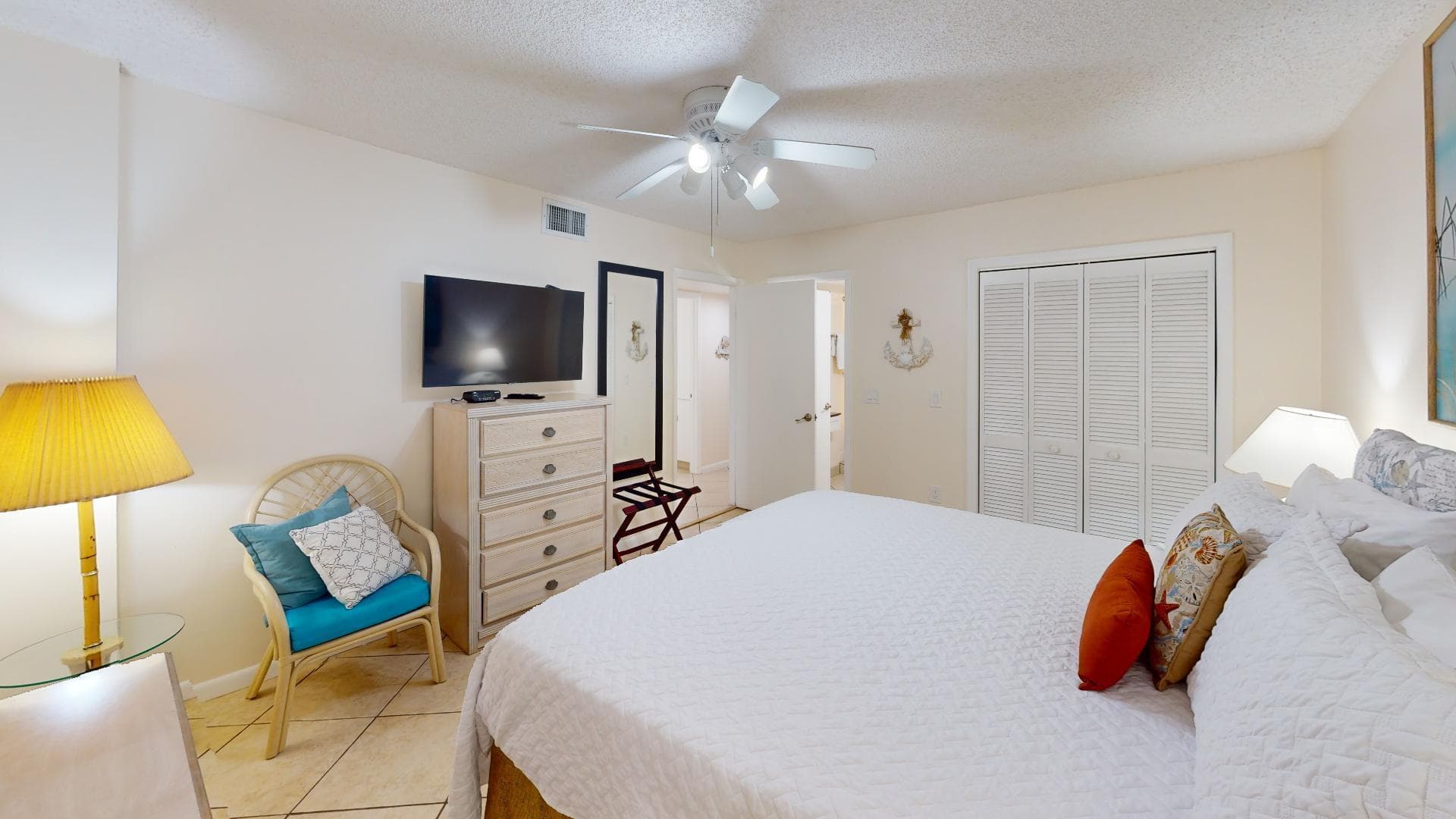 500 Burton Drive 1202 photo 6