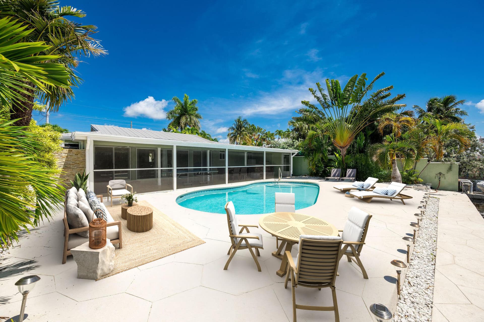 3206 Riviera Drive photo 4