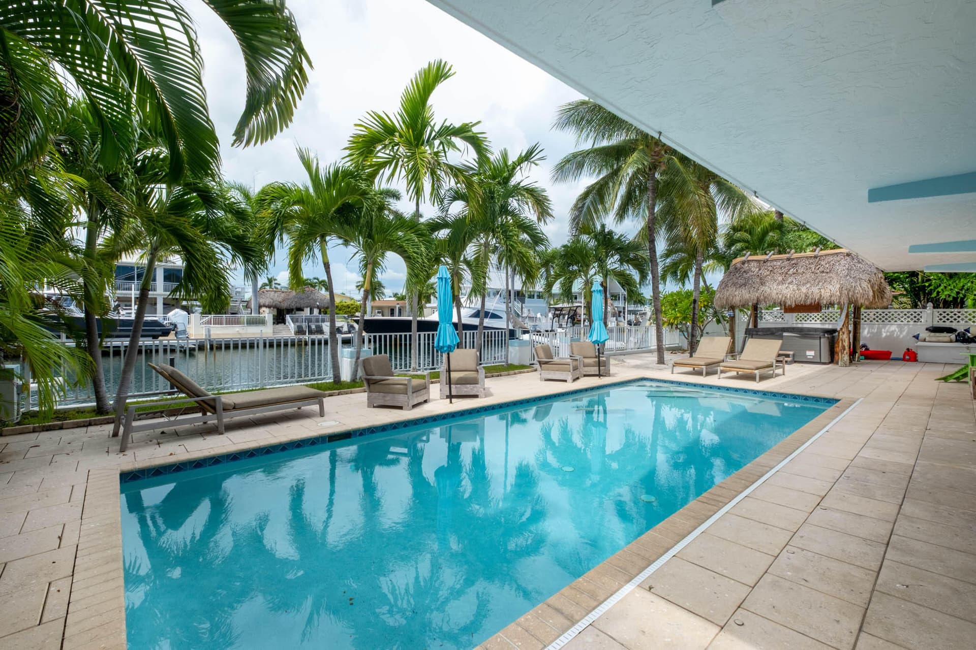 136 Giardino Drive photo 2