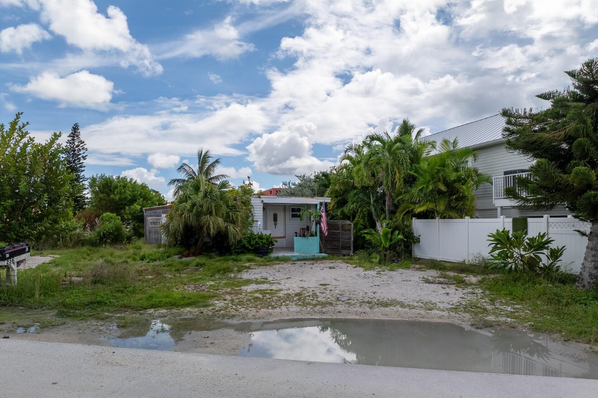 256 Mars Lane photo 13