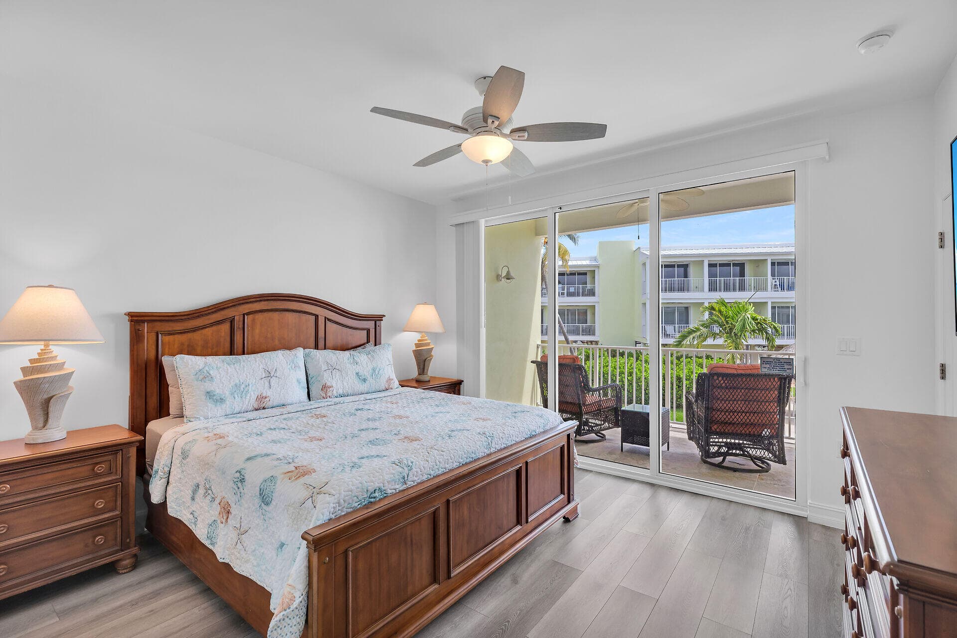 501 E Ocean Drive 9 photo 22