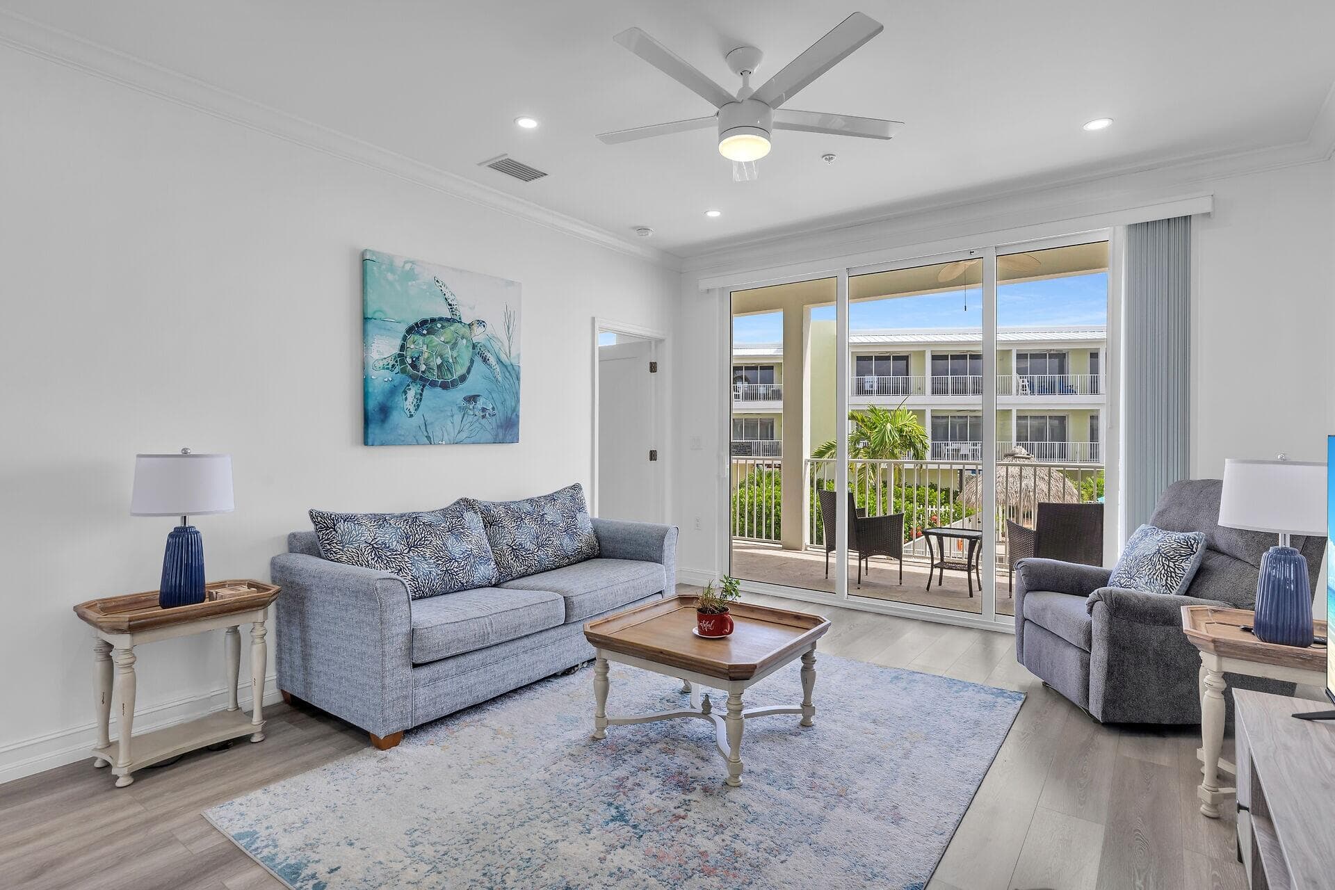 501 E Ocean Drive 9 photo 17