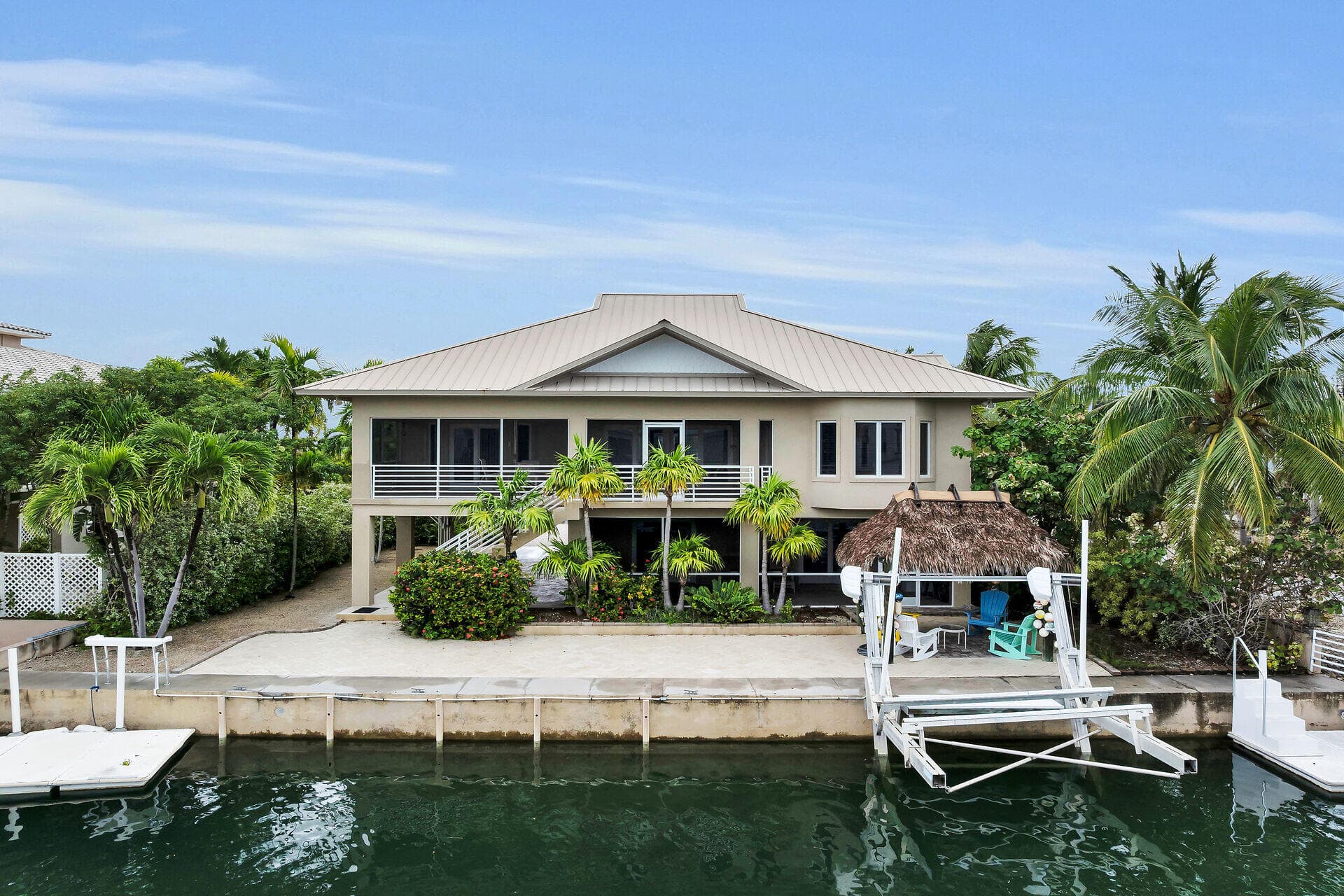 860 Lagoon Drive photo 1