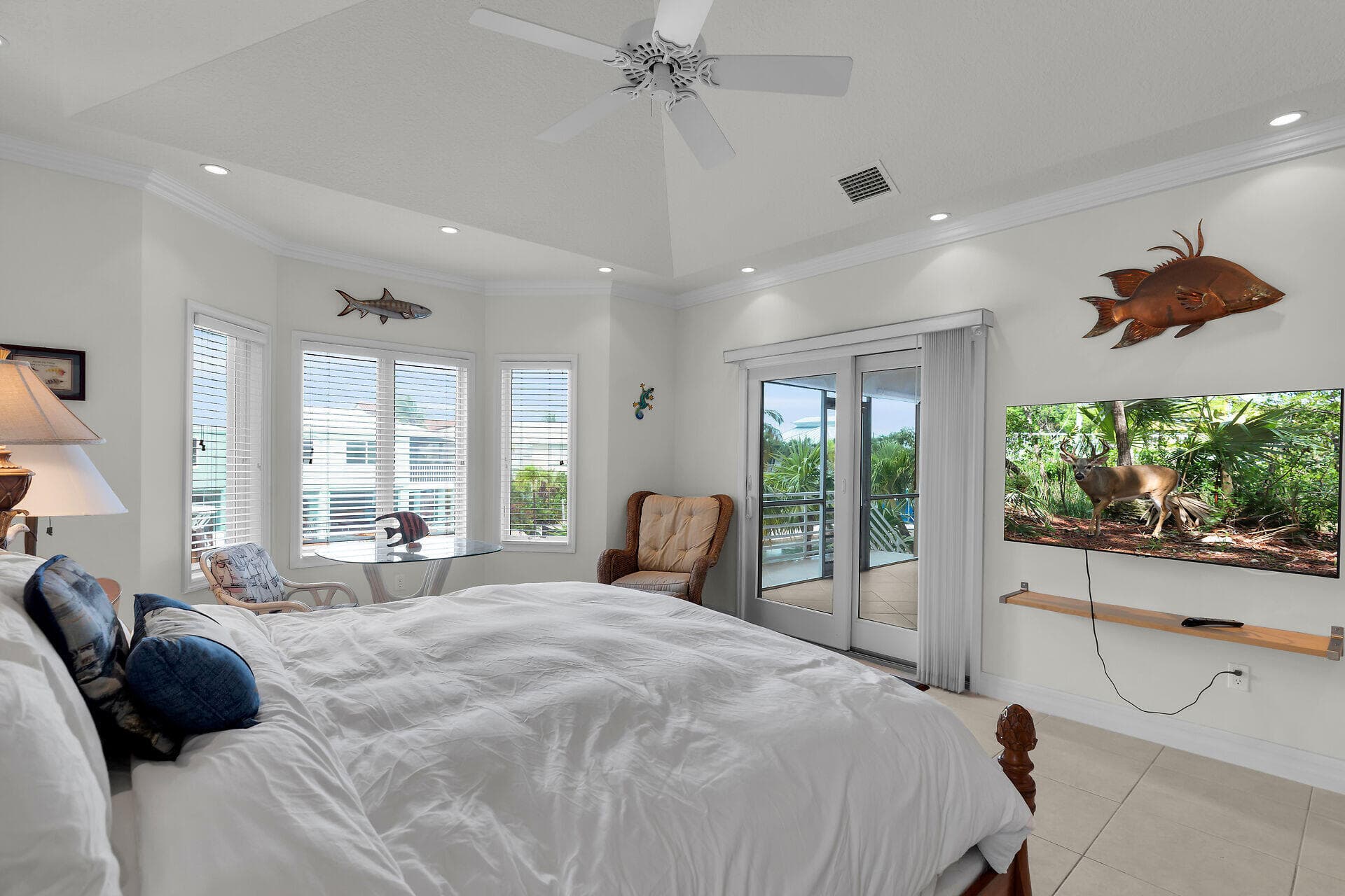 860 Lagoon Drive photo 13