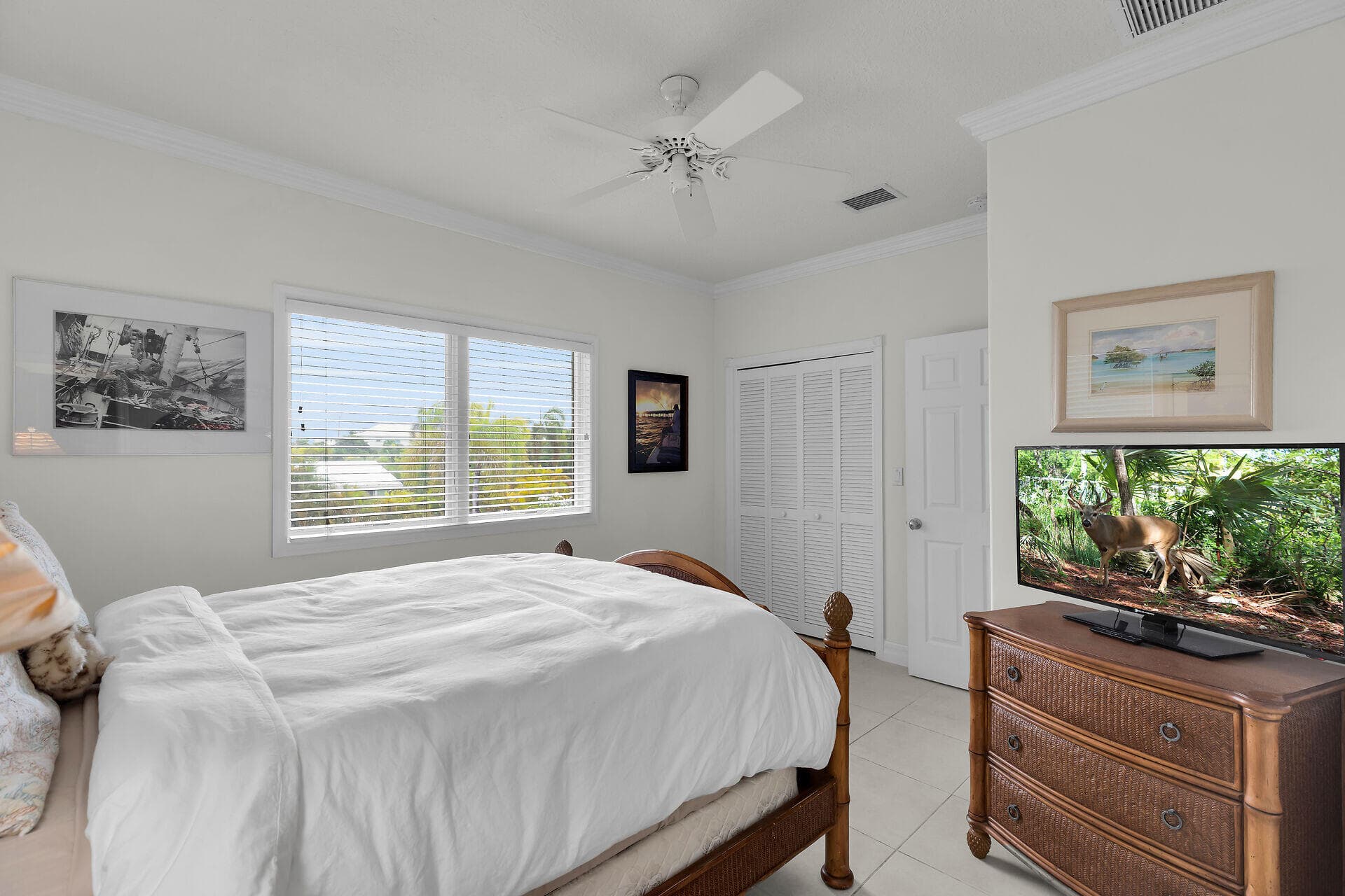 860 Lagoon Drive photo 18