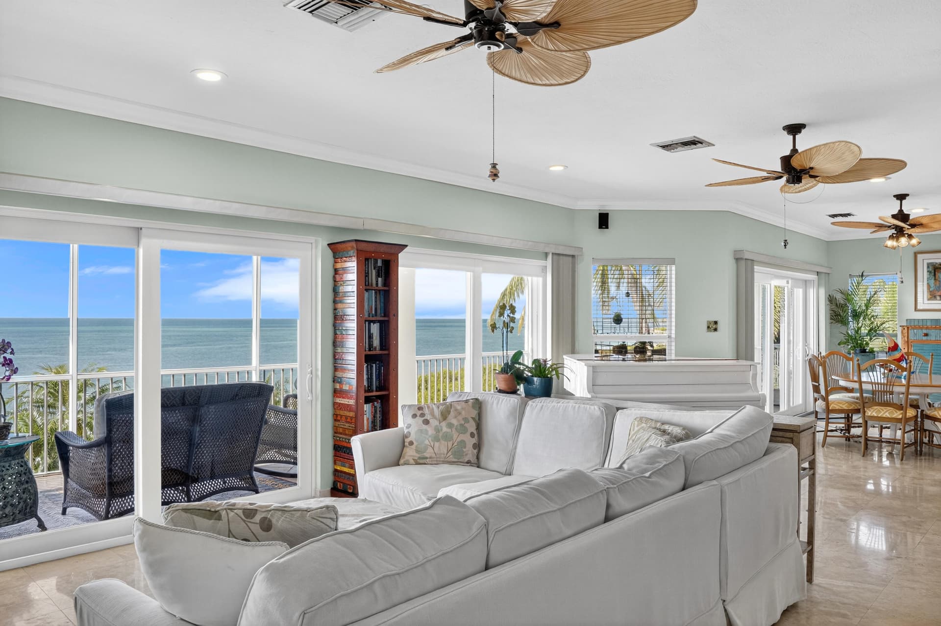258 W Seaview Circle photo 9