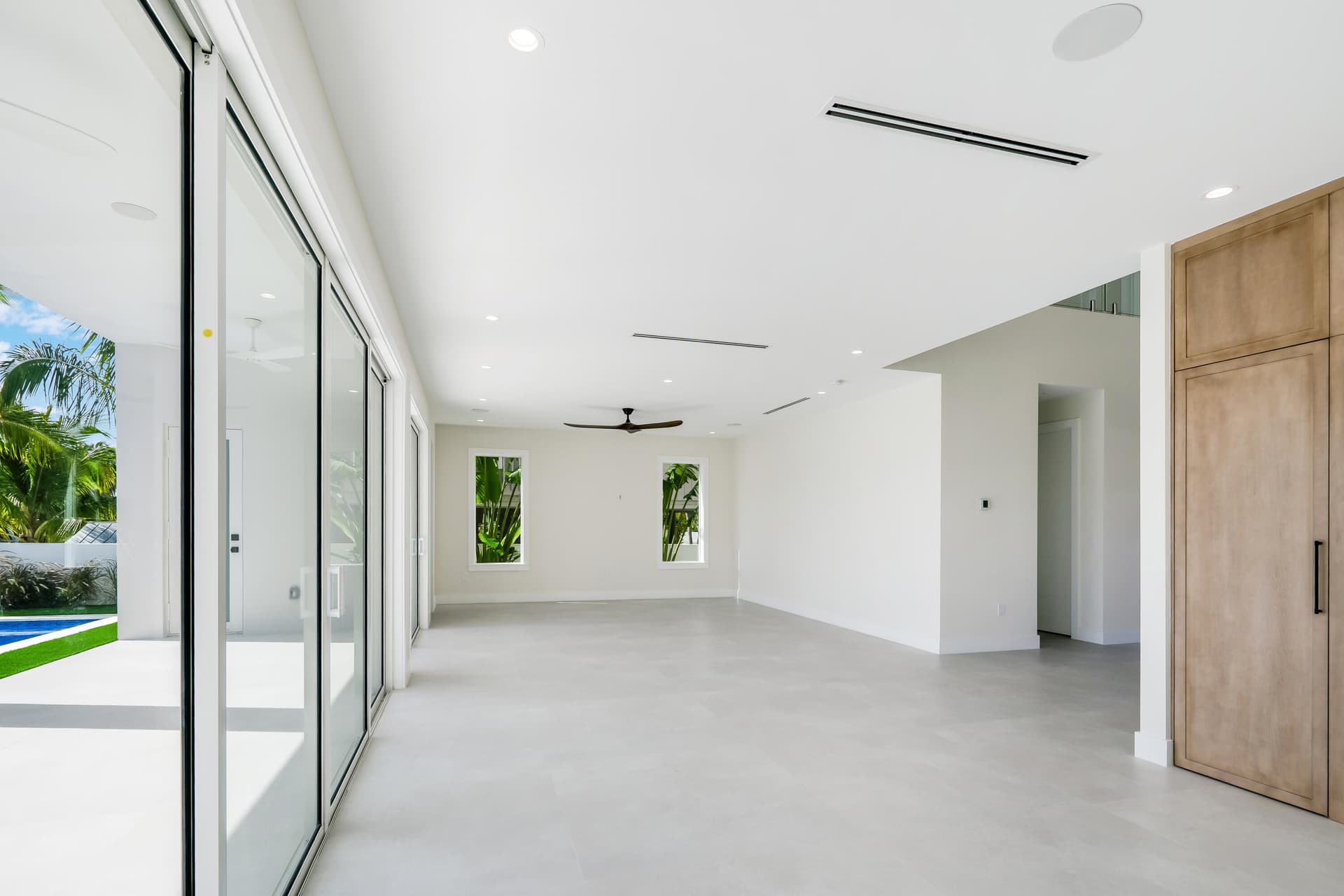 117 Leoni Drive photo 15