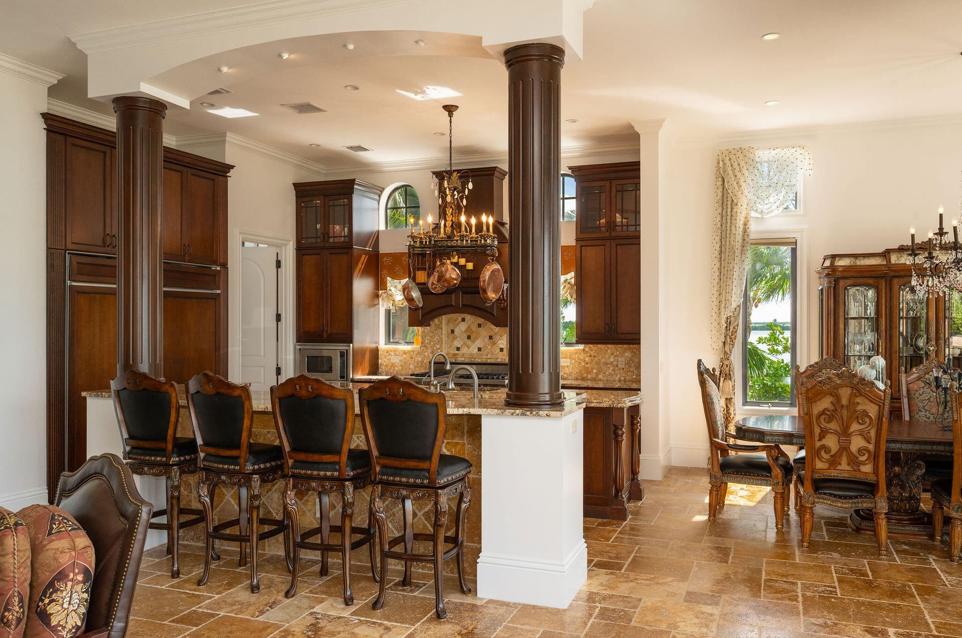 30 Cannon Royal Drive photo 9