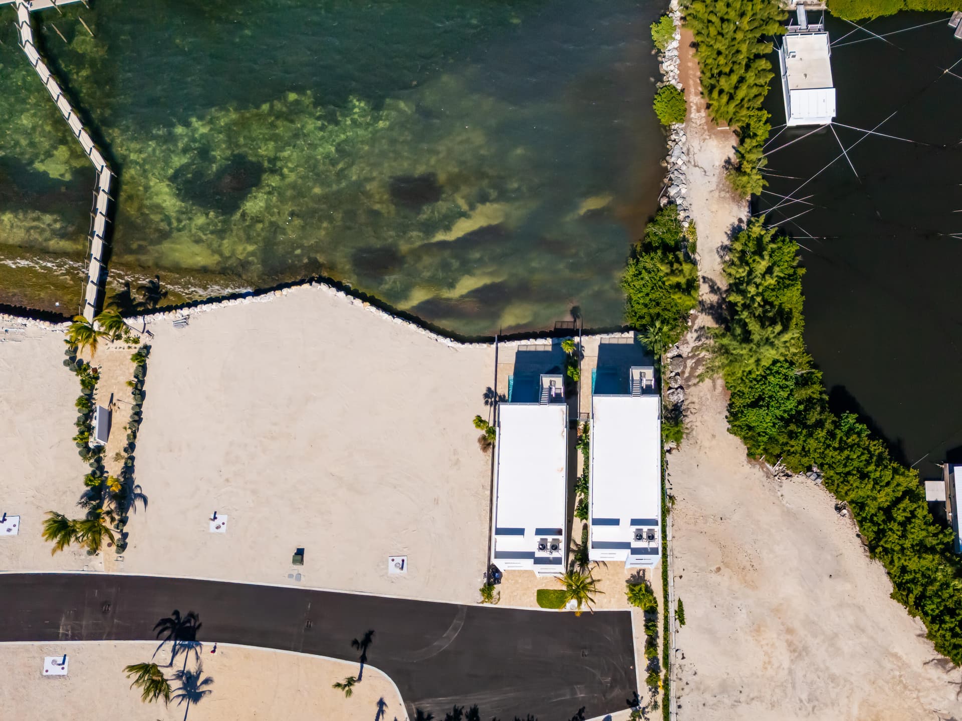 990 41st Street Gulf 10 photo 4