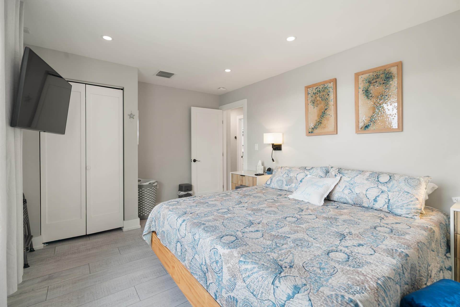127 Seaside Ave photo 17