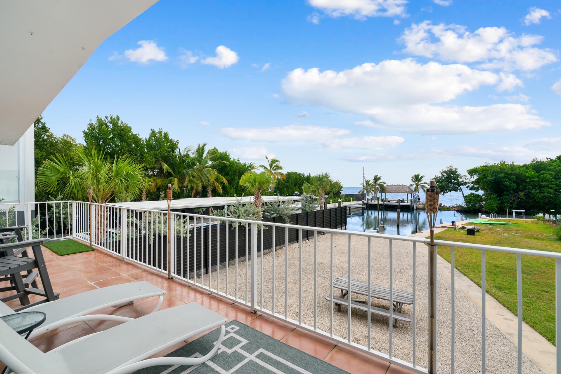 127 Seaside Ave photo 6