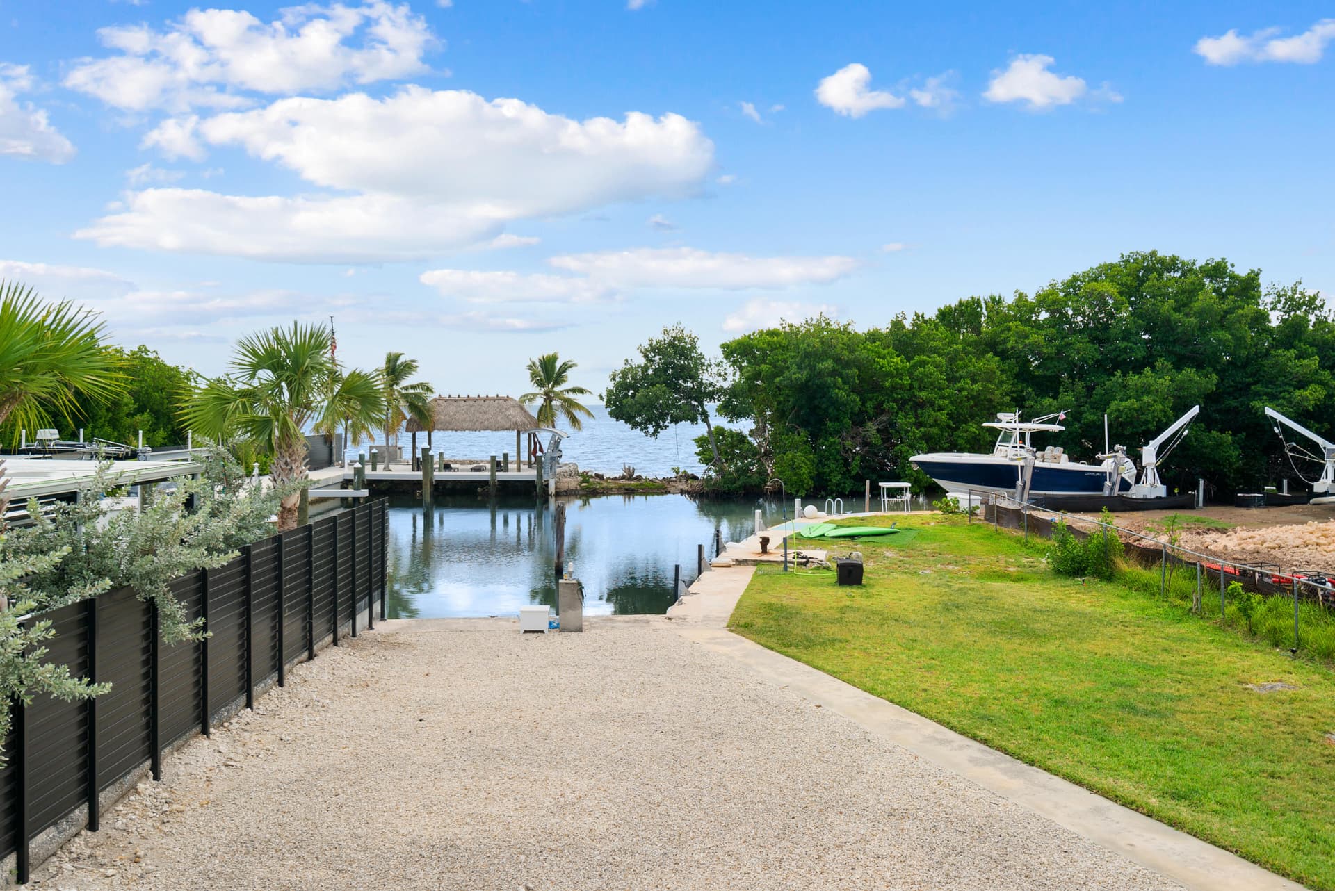 127 Seaside Ave photo 3