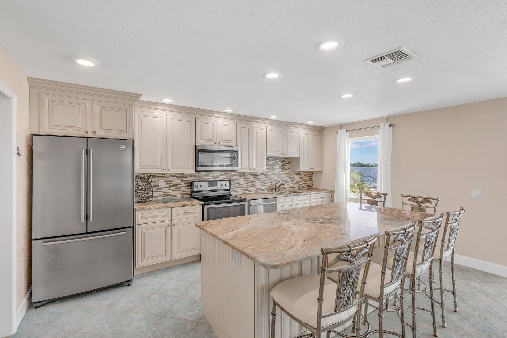 1607 Sunrise Drive photo 14
