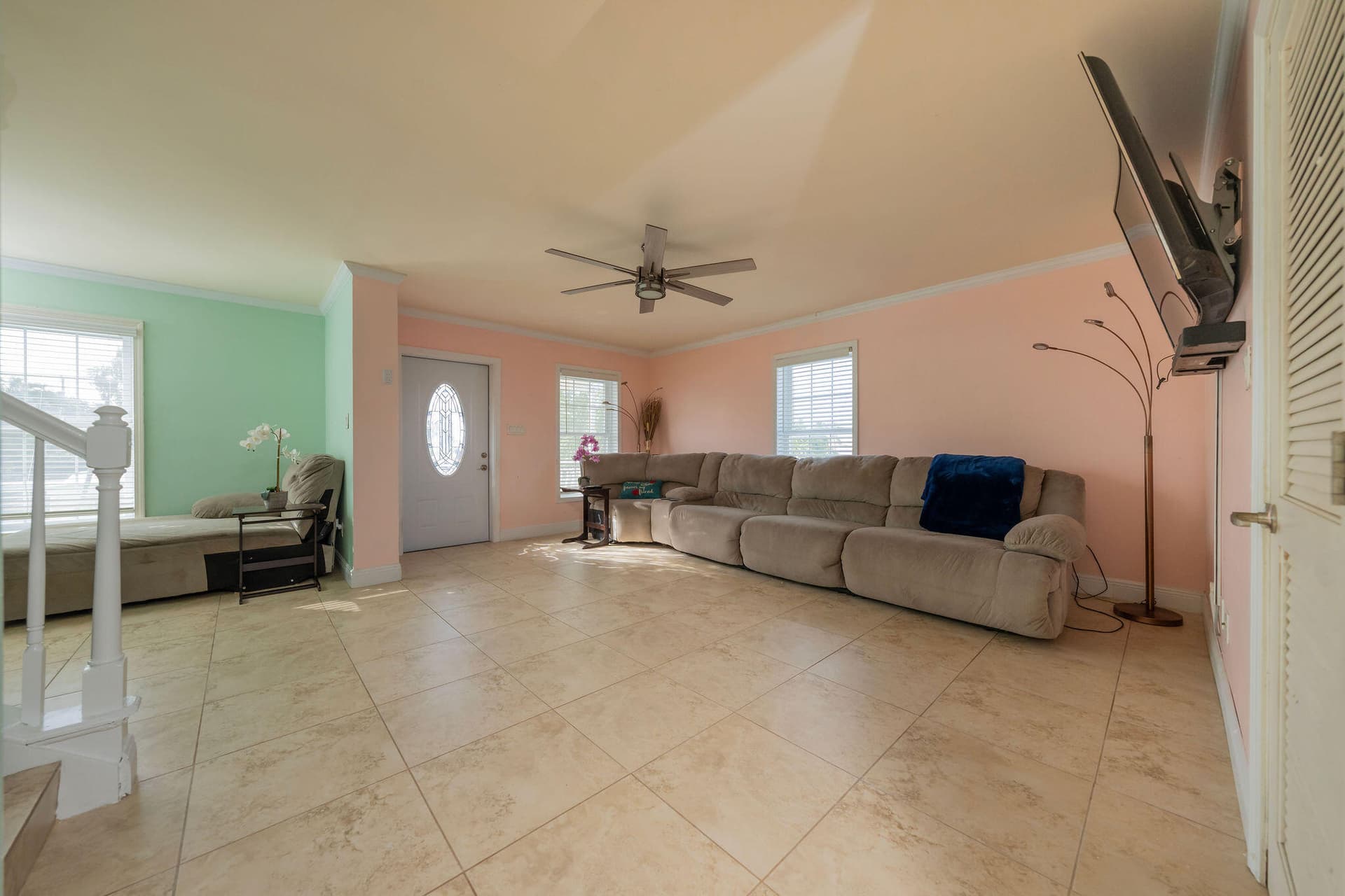 27 Avenue D photo 22