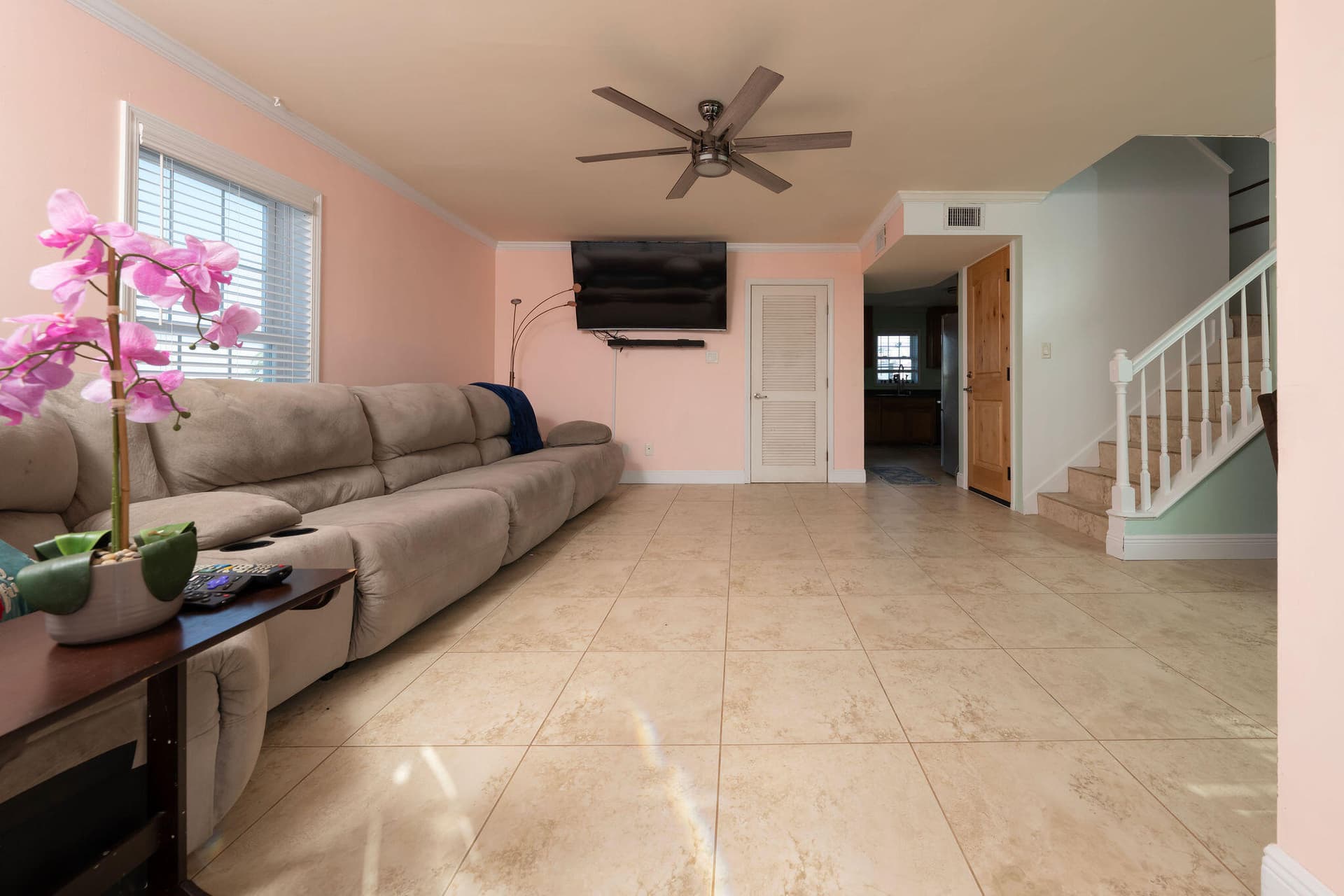 27 Avenue D photo 21