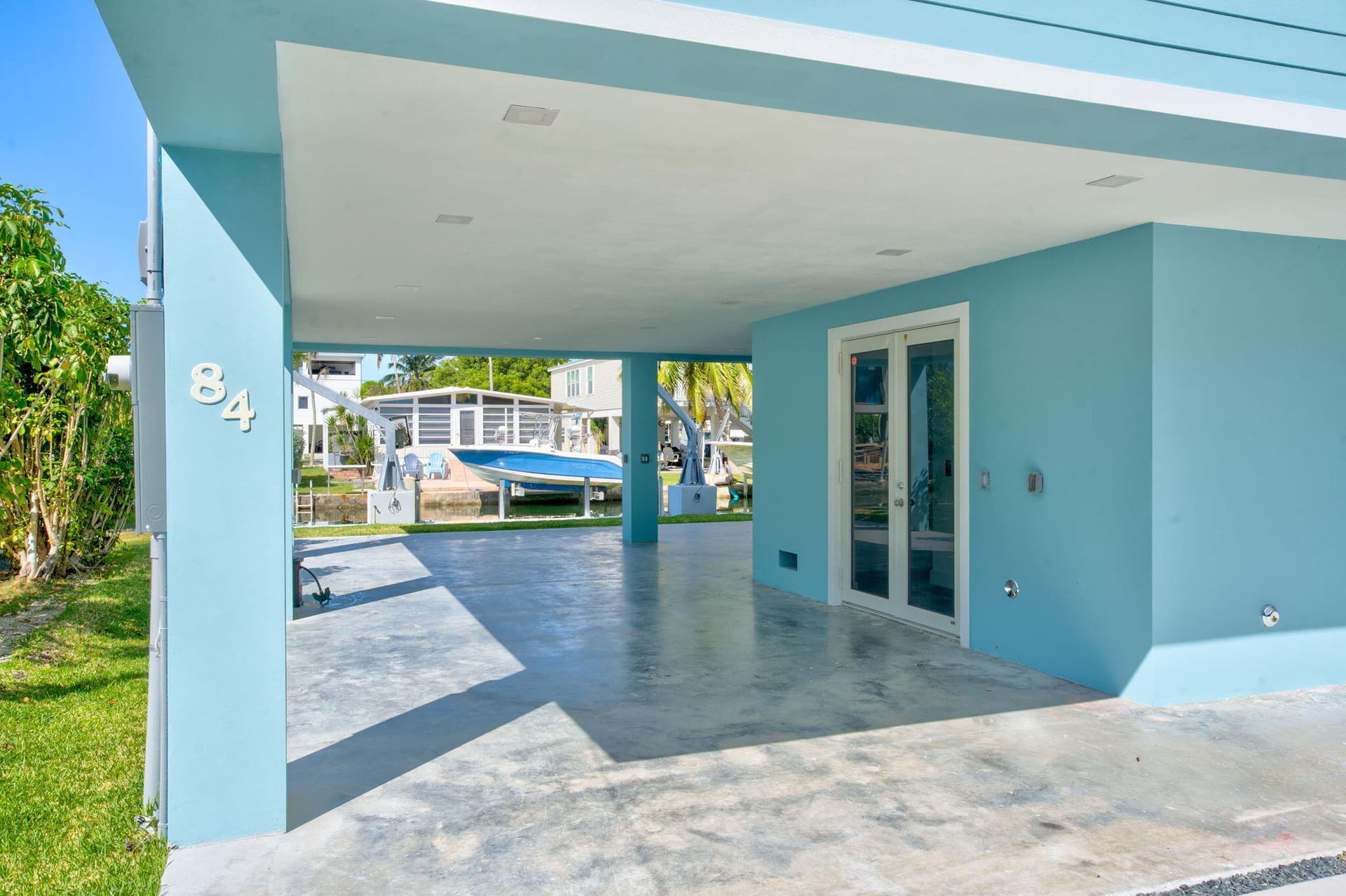 84 Coral Way photo 4