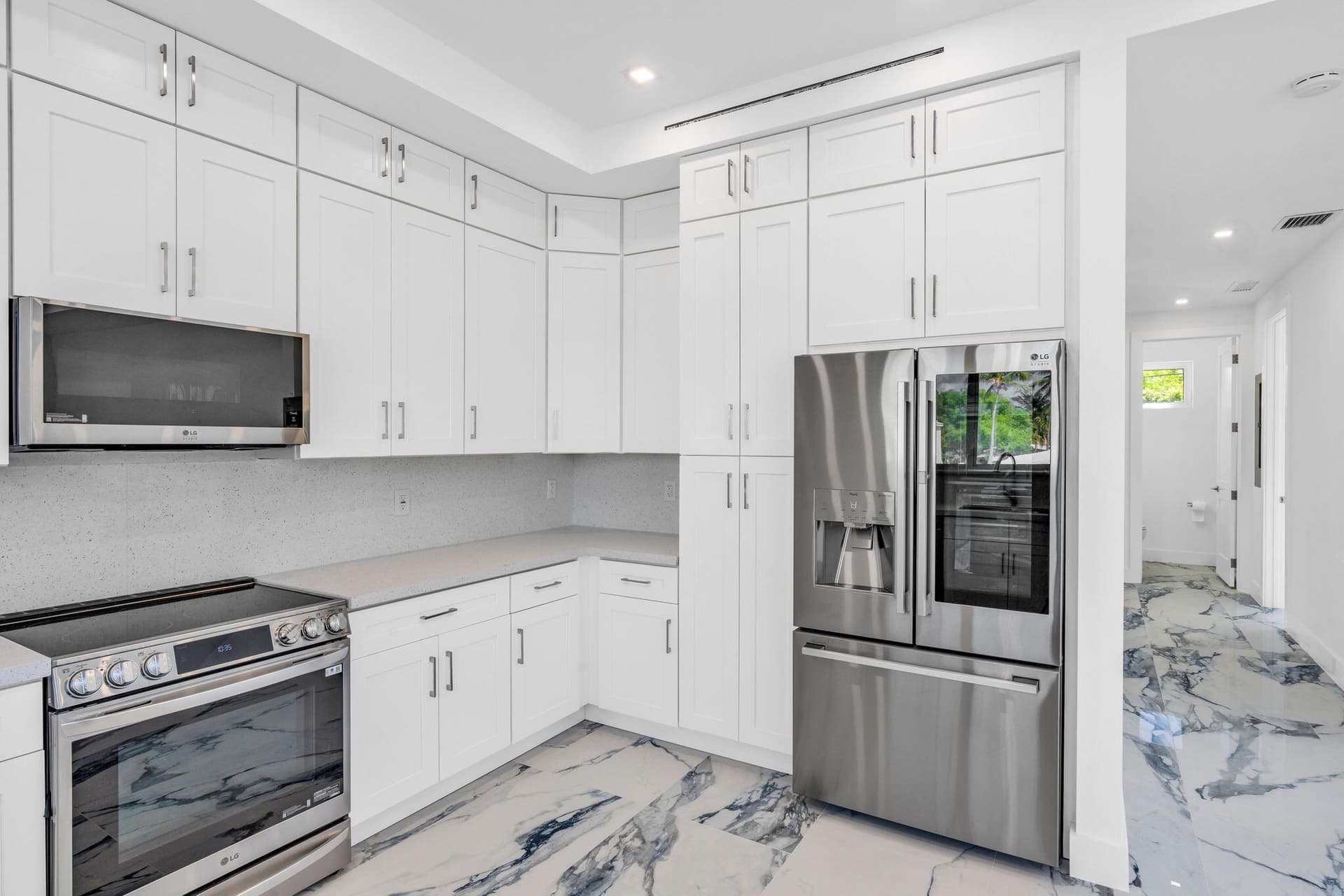 84 Coral Way photo 10