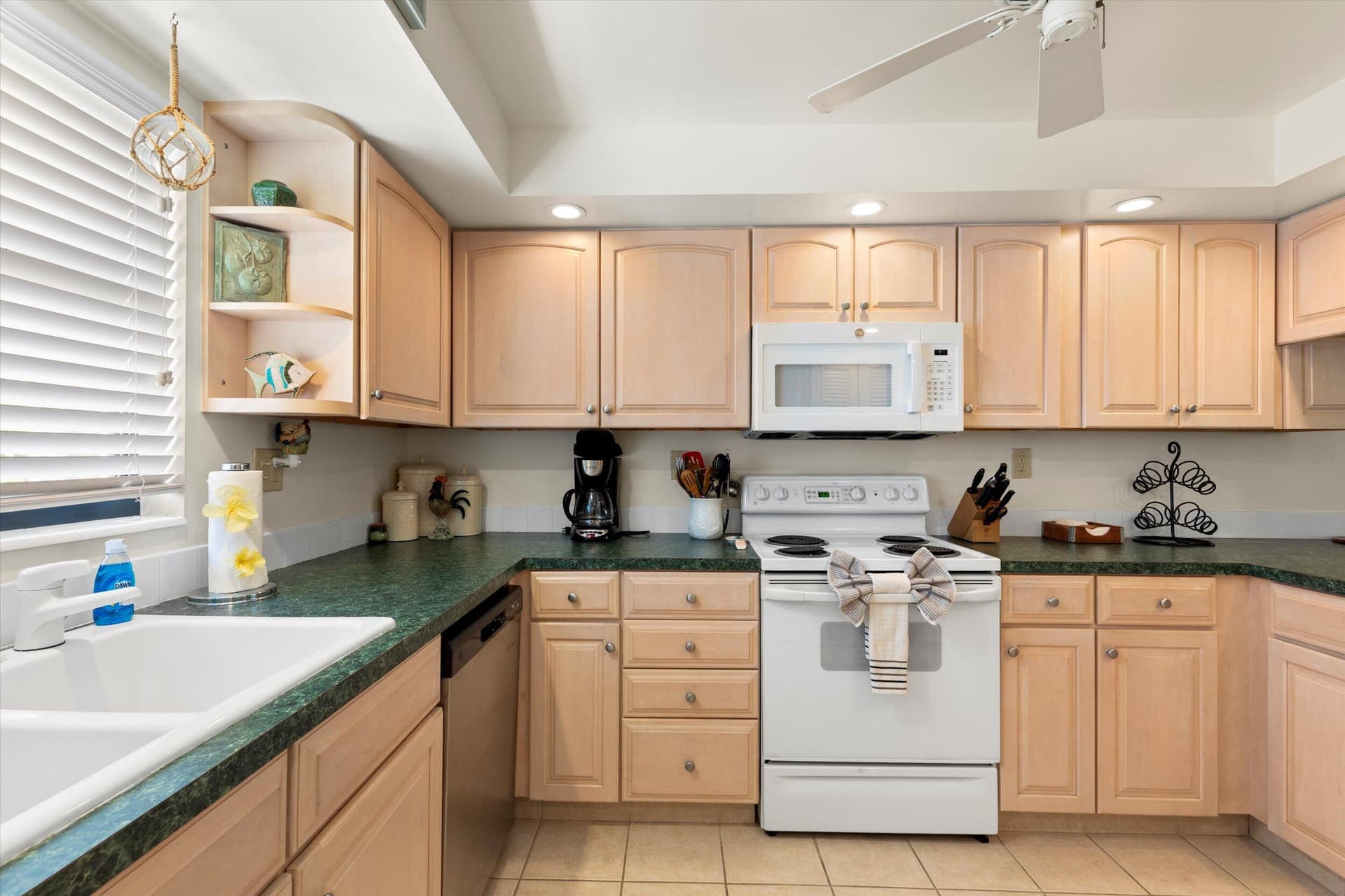 601 W OCEAN Drive 311D photo 19