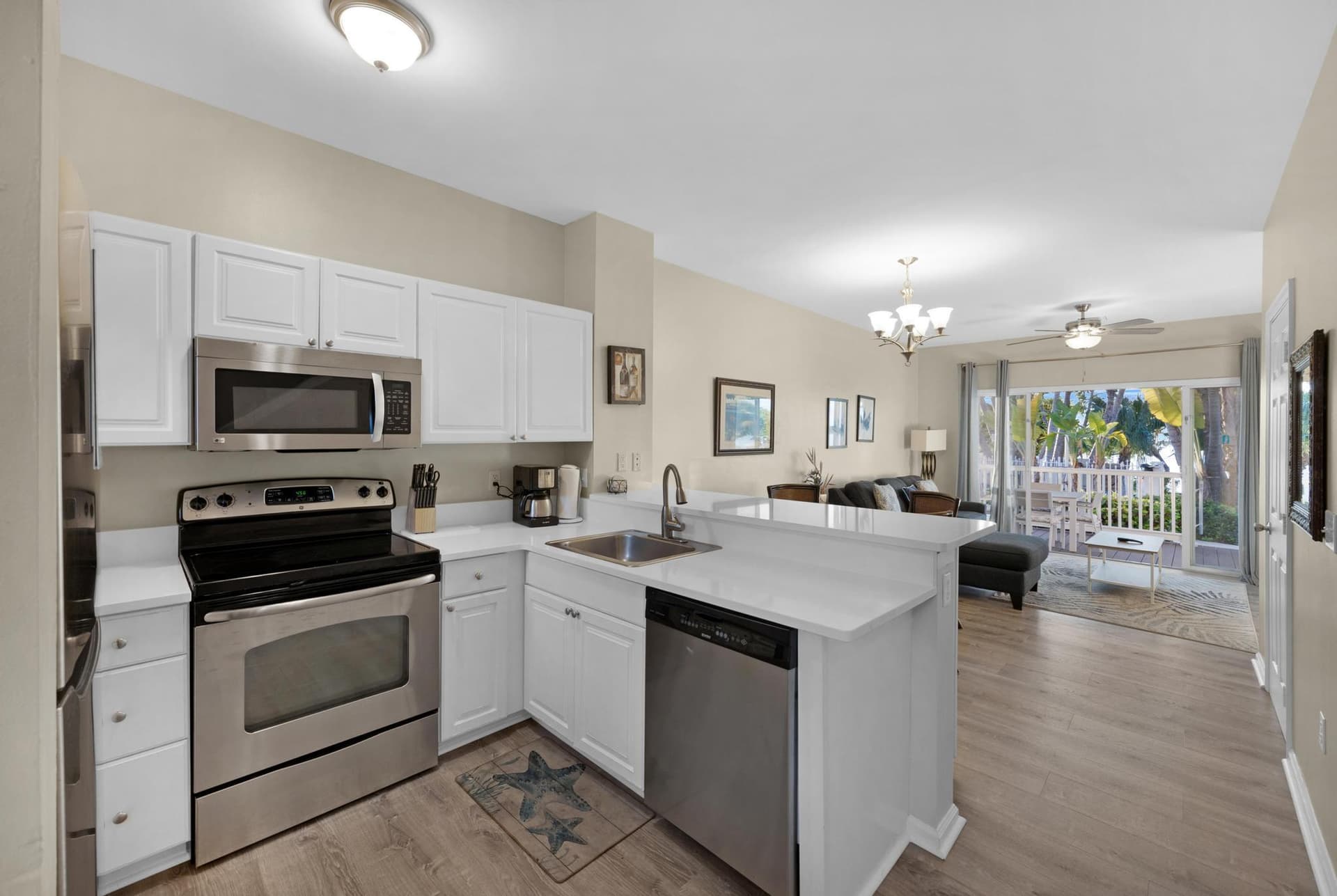 5081 Sunset Village Drive photo 3