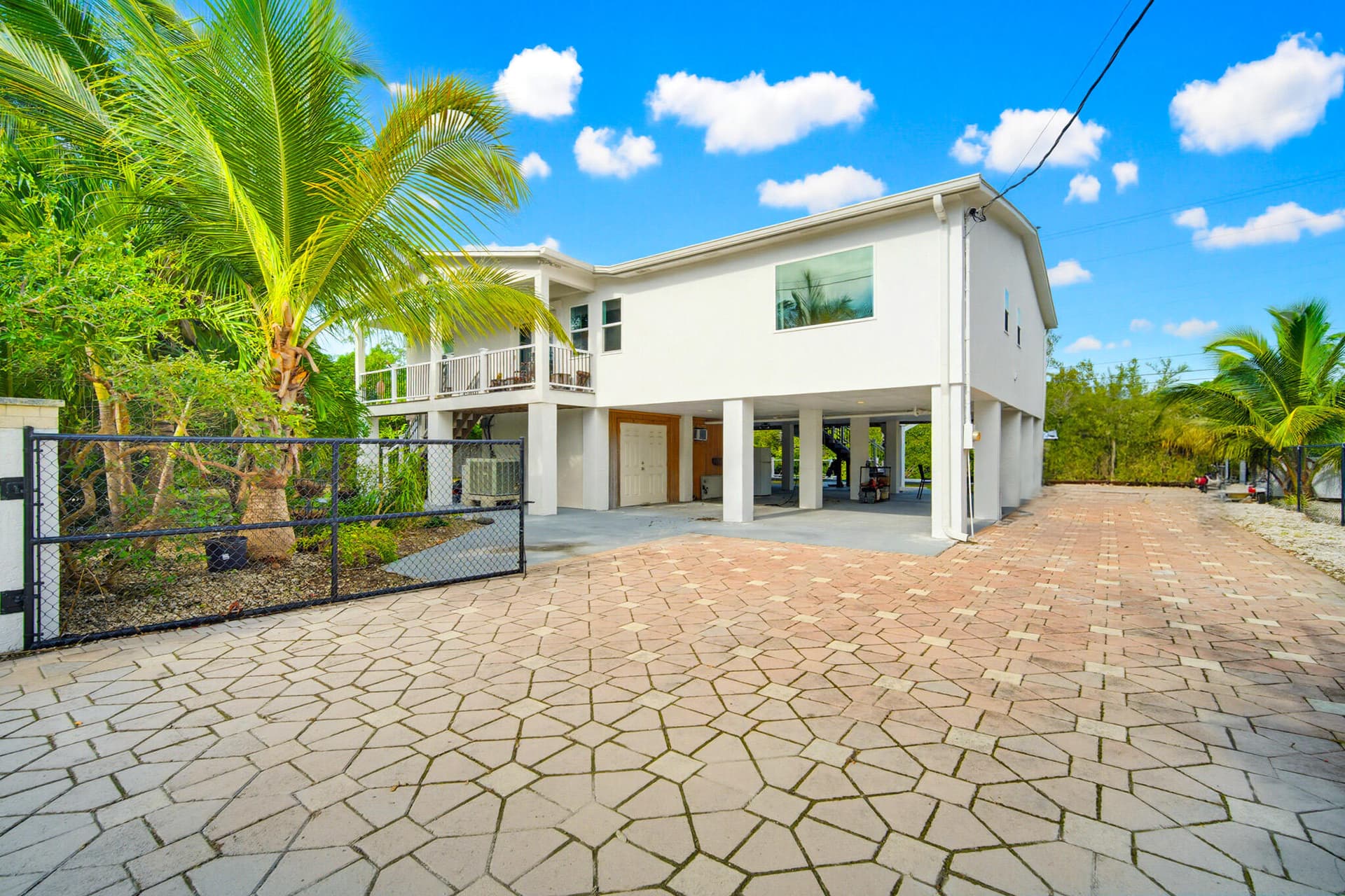 16941 Driftwood Lane photo 6