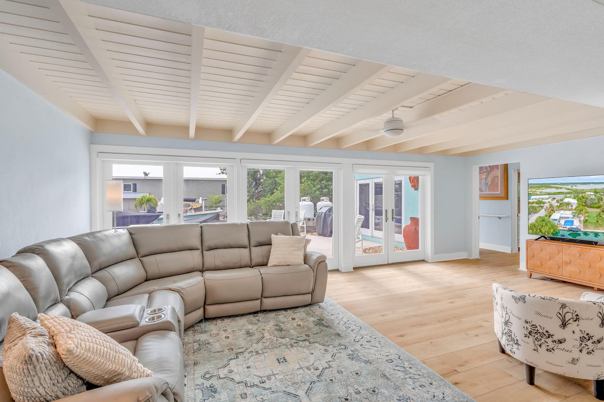 51 Drost Drive photo 4