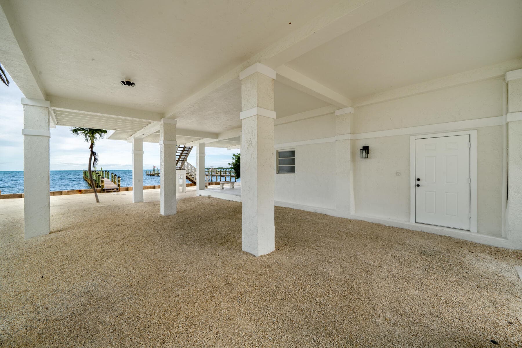 236 Tarpon Street photo 9