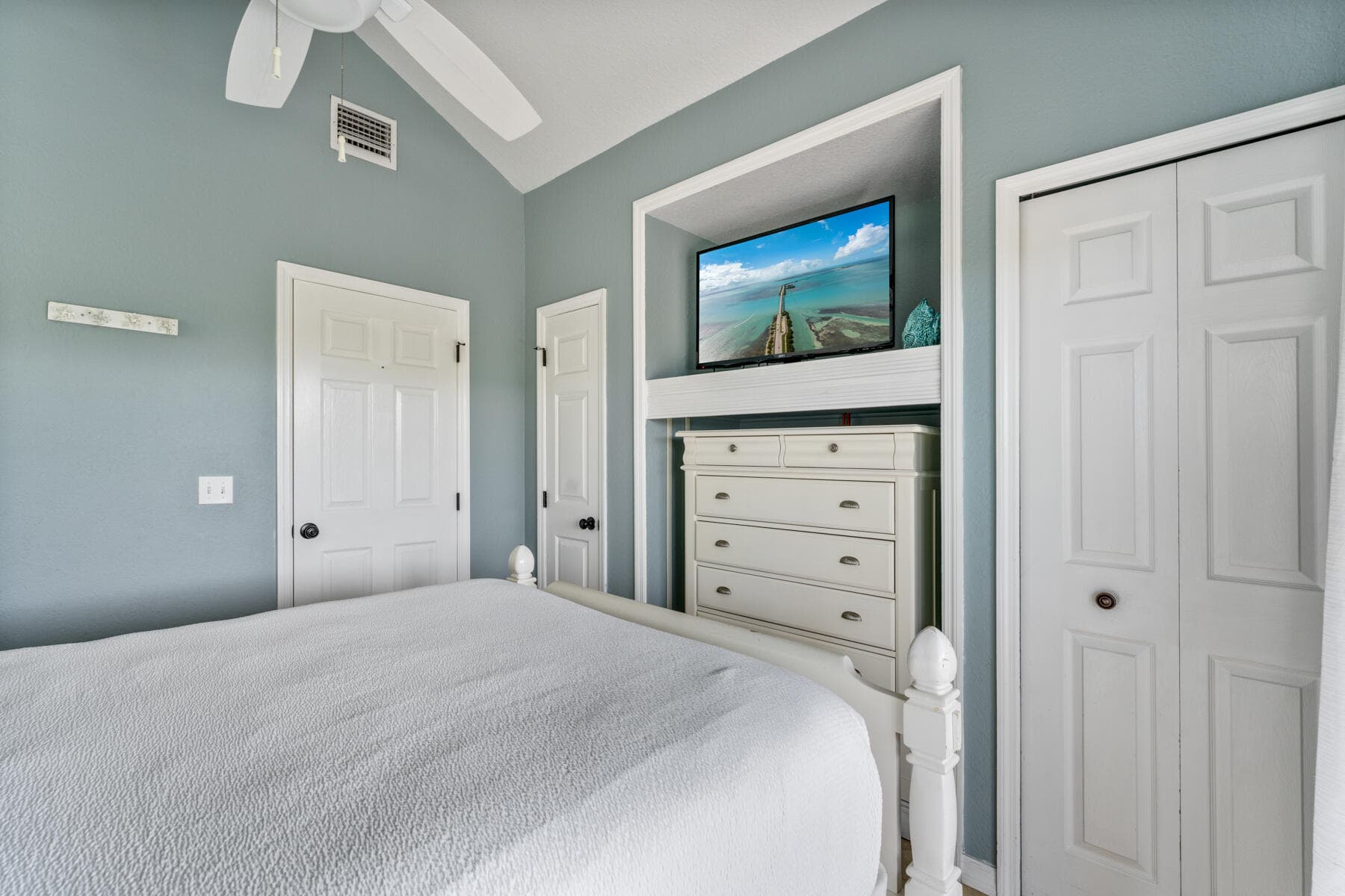 5110 Sunset Village Drive photo 11