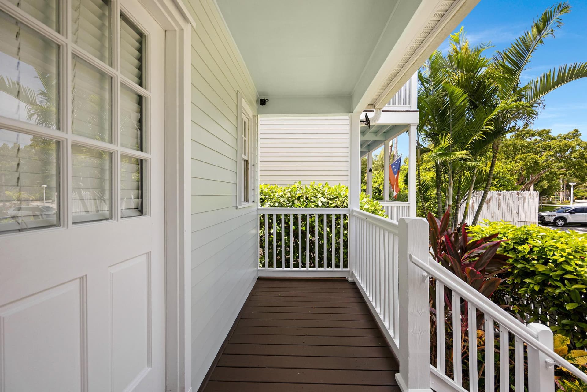 7075 Hawks Cay Boulevard photo 4